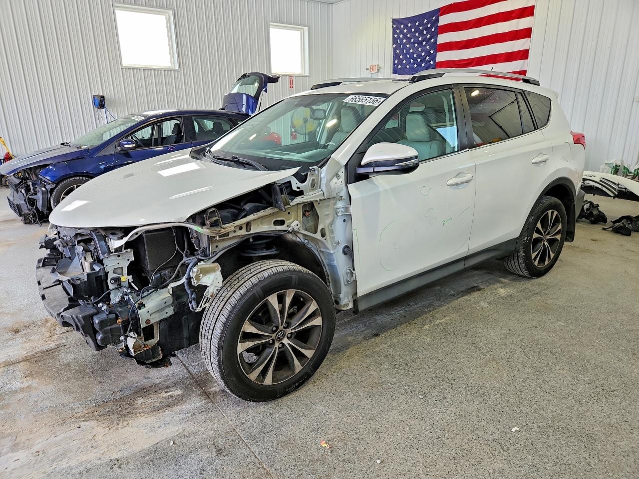 2015 Toyota Rav4 Limited Белый vin: 2T3DFREV7FW348228