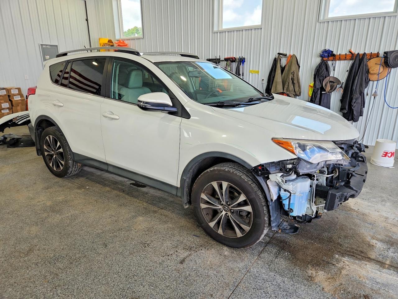 2015 Toyota Rav4 Limited Белый vin: 2T3DFREV7FW348228
