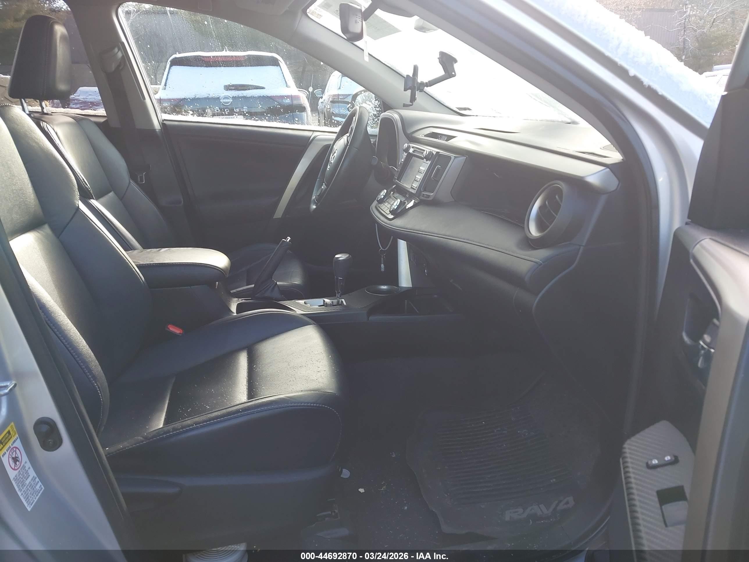 2015 Toyota Rav4 Limited Silver vin: 2T3DFREV7FW375722