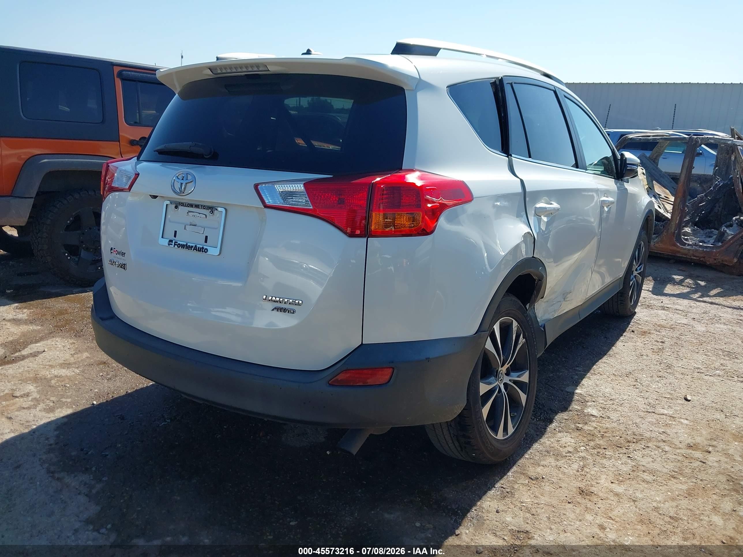 2015 Toyota Rav4 Limited White vin: 2T3DFREV7FW400425