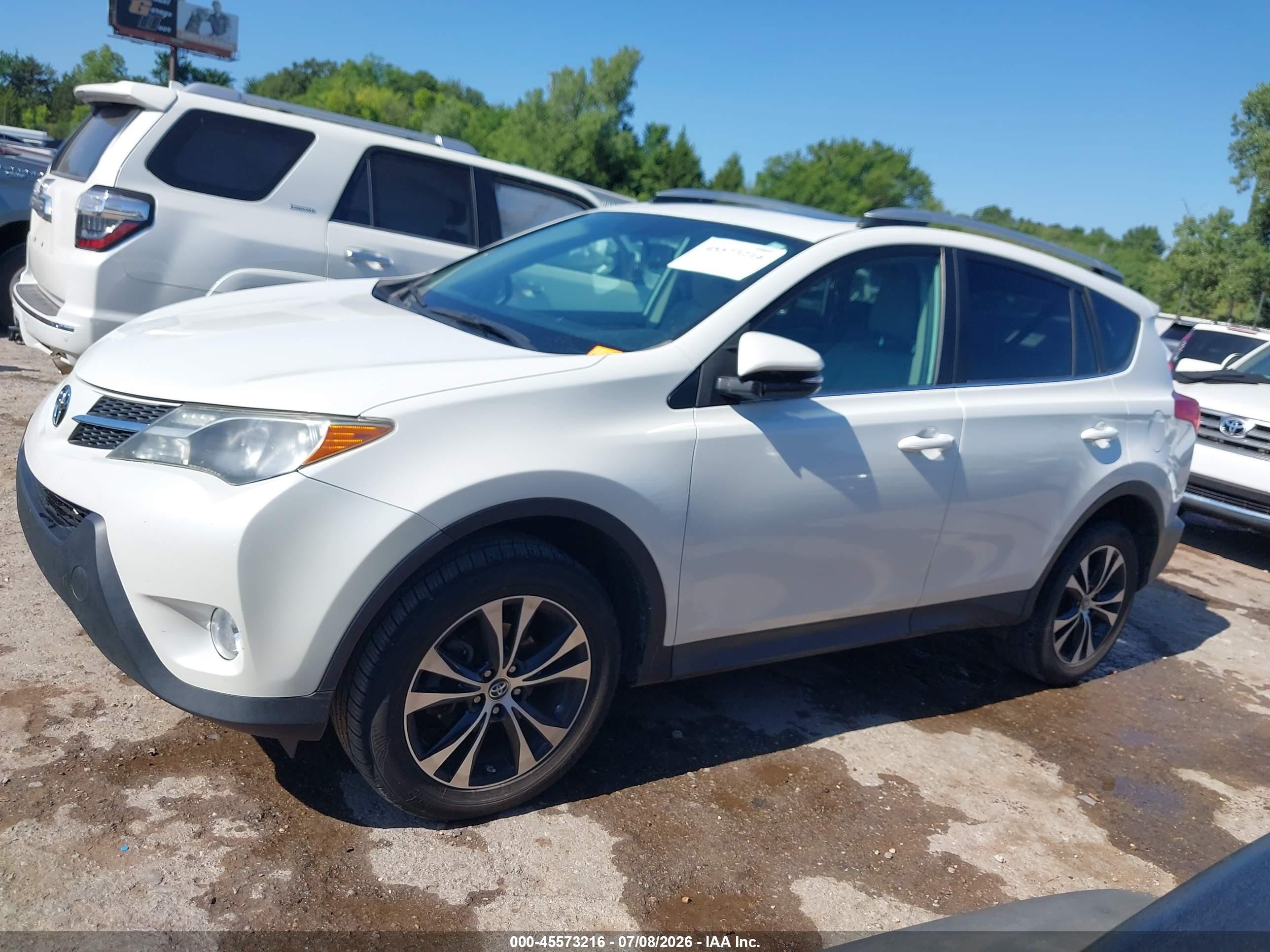 2015 Toyota Rav4 Limited White vin: 2T3DFREV7FW400425