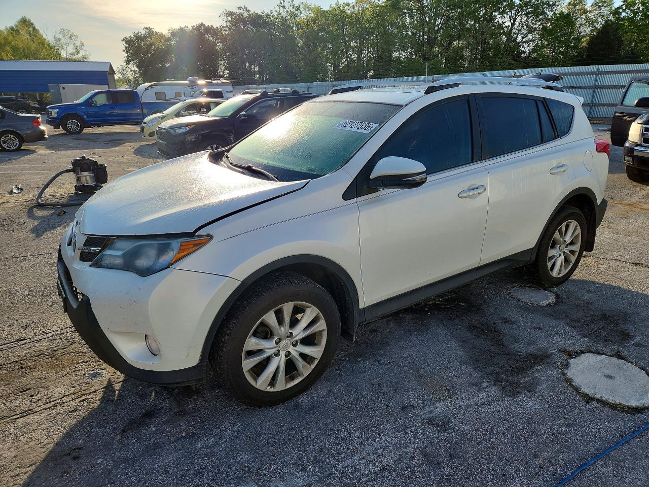 2013 Toyota Rav4 Limited White vin: 2T3DFREV8DW039266