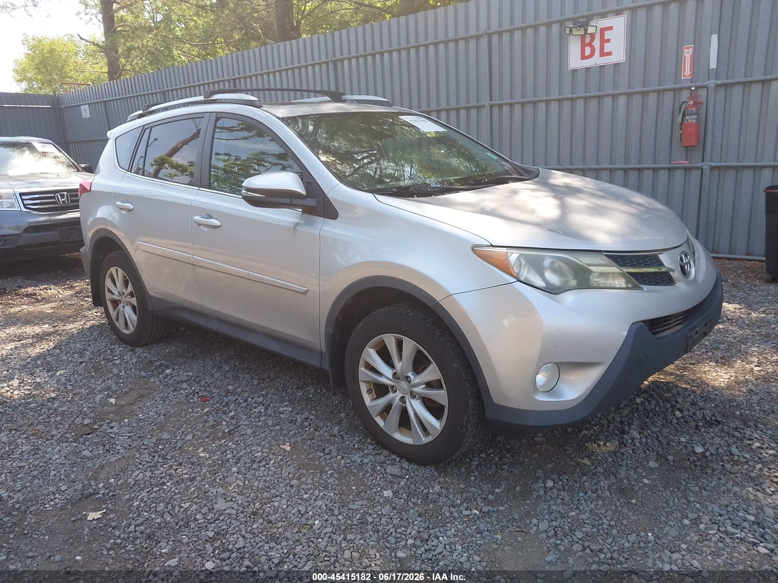 2013 Toyota Rav4 Limited Silver vin: 2T3DFREV8DW073496