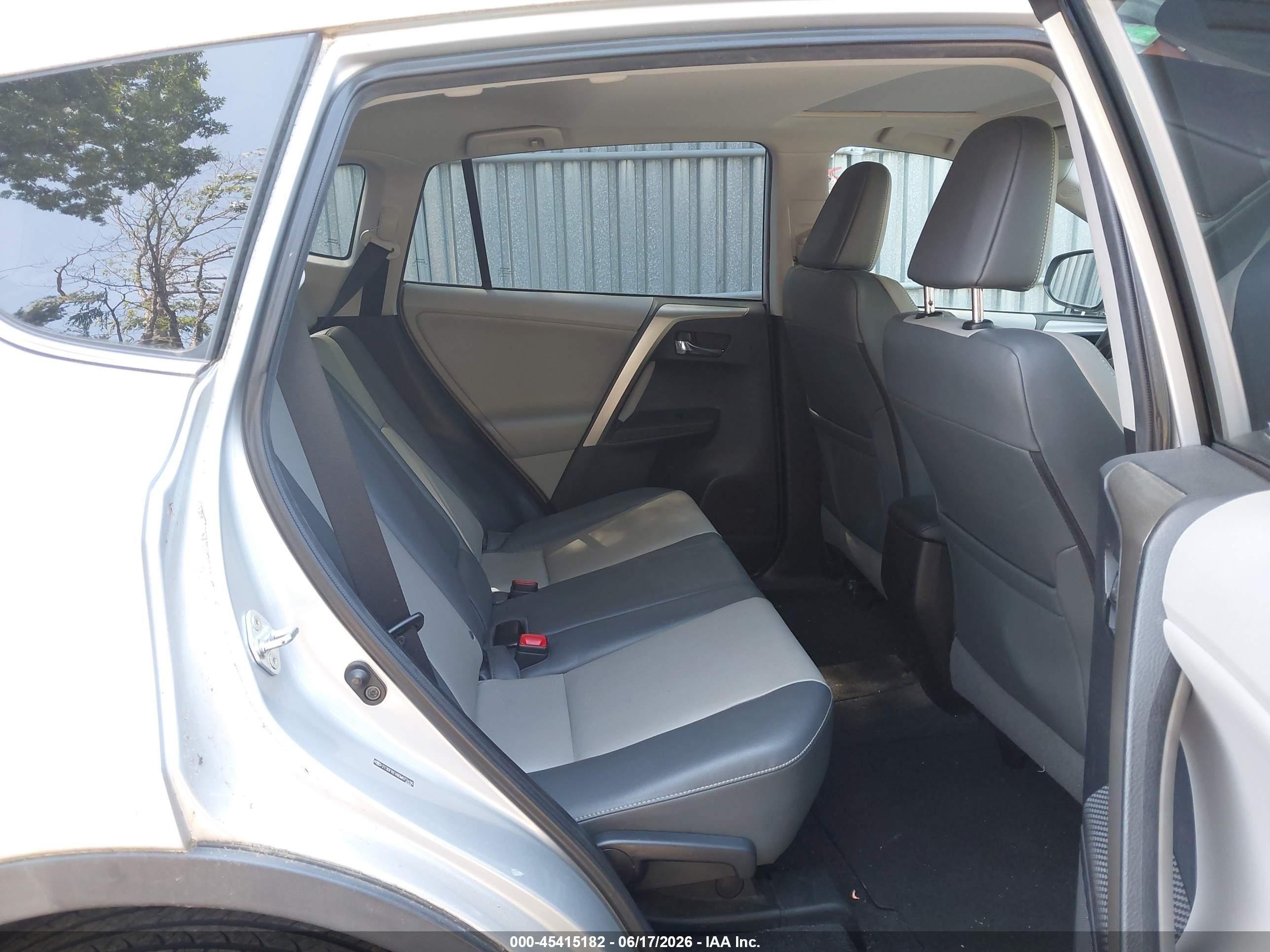 2013 Toyota Rav4 Limited Silver vin: 2T3DFREV8DW073496