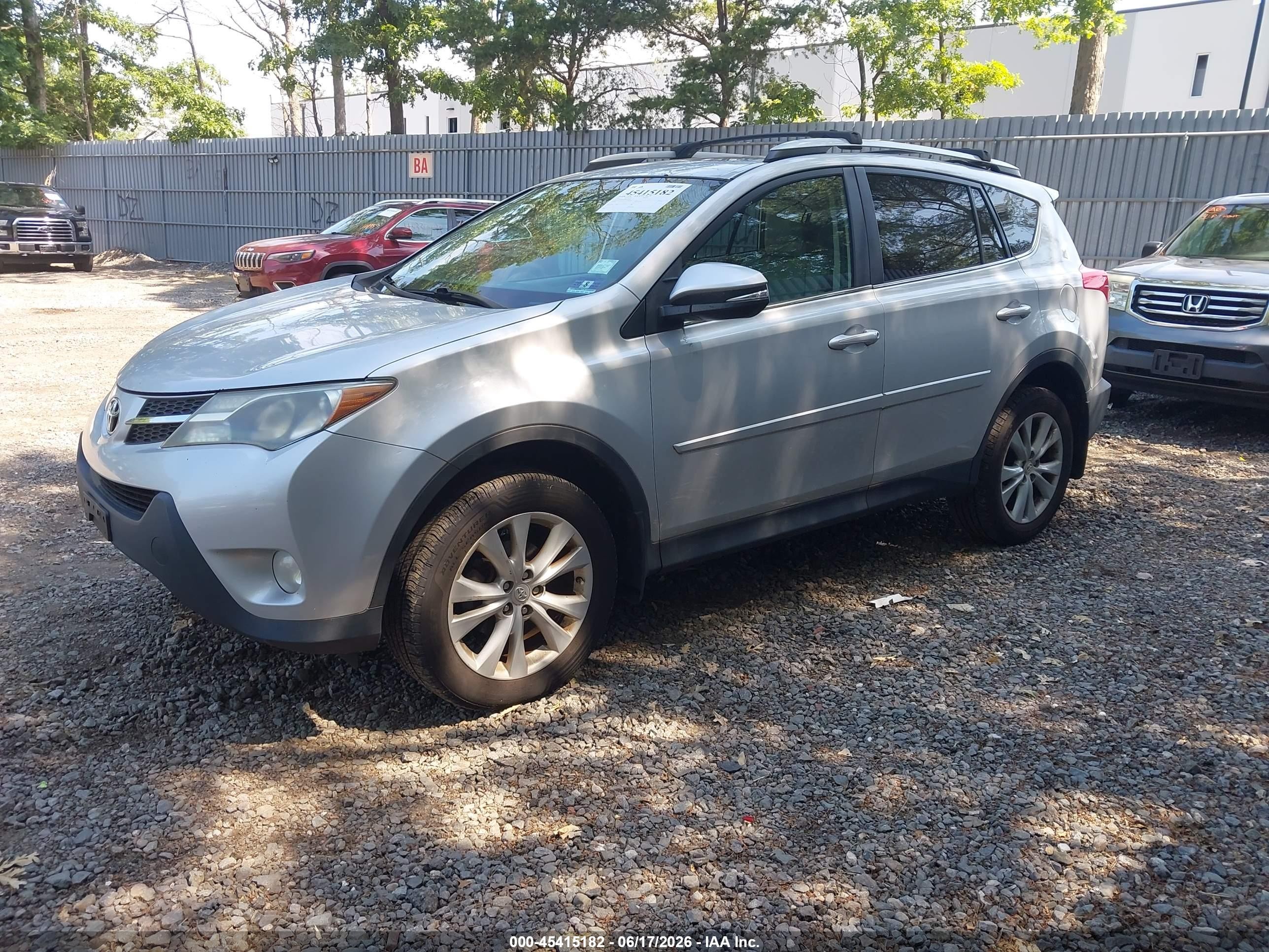 2013 Toyota Rav4 Limited Silver vin: 2T3DFREV8DW073496