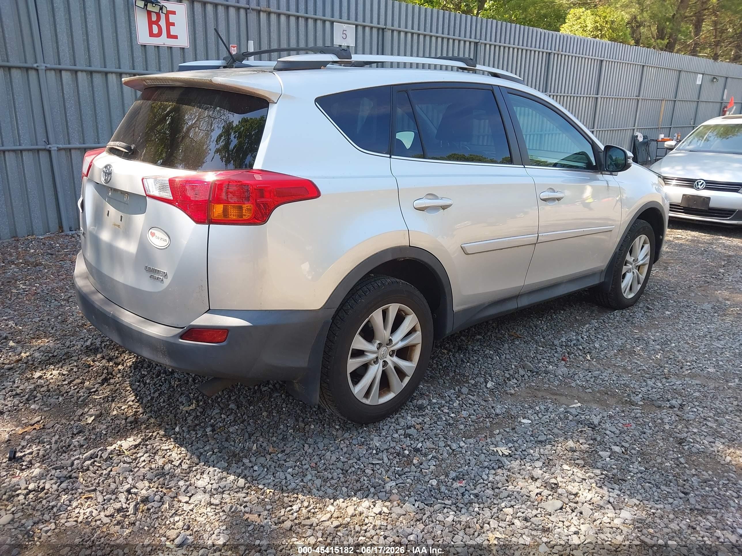 2013 Toyota Rav4 Limited Silver vin: 2T3DFREV8DW073496