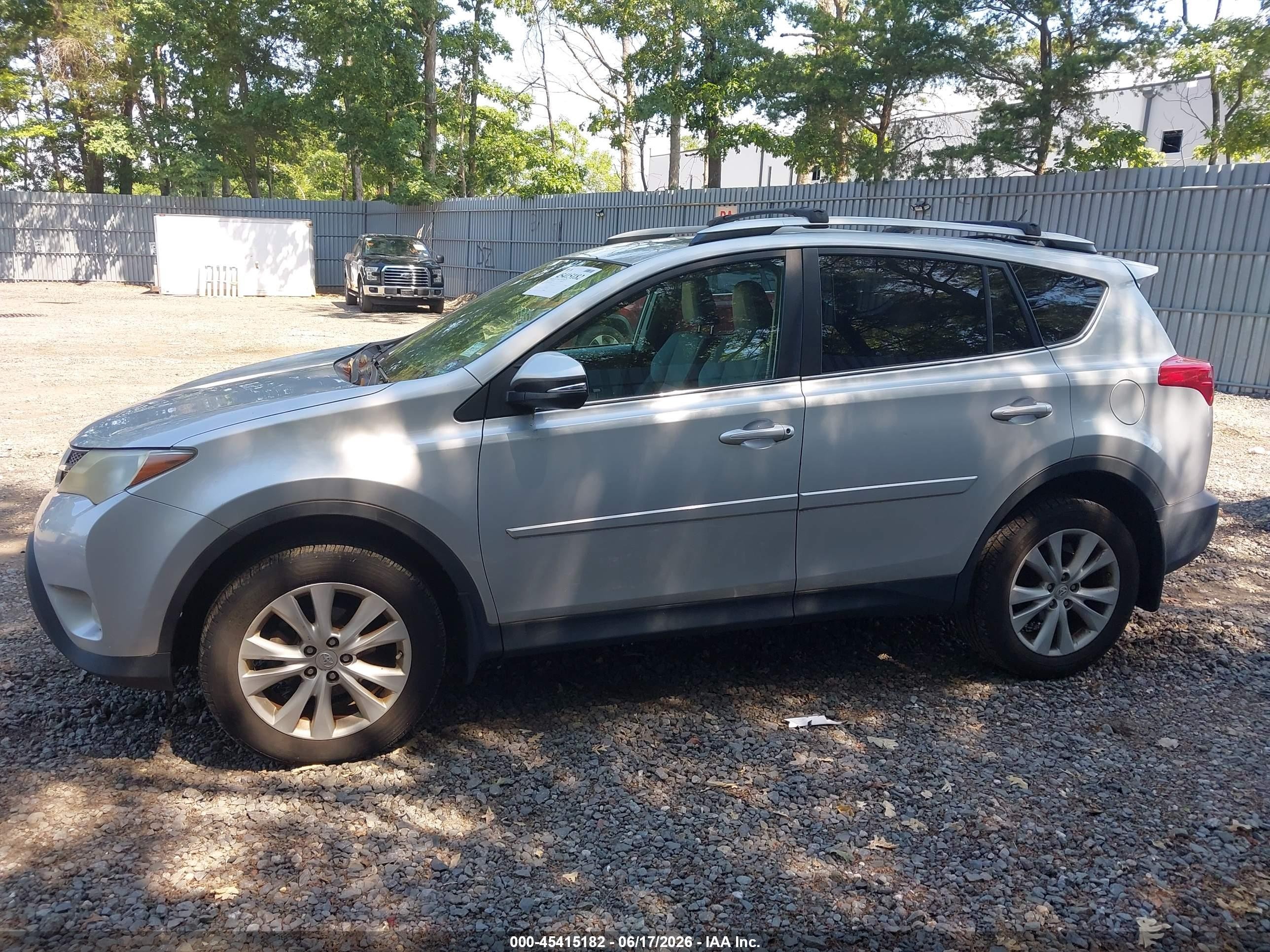 2013 Toyota Rav4 Limited Silver vin: 2T3DFREV8DW073496