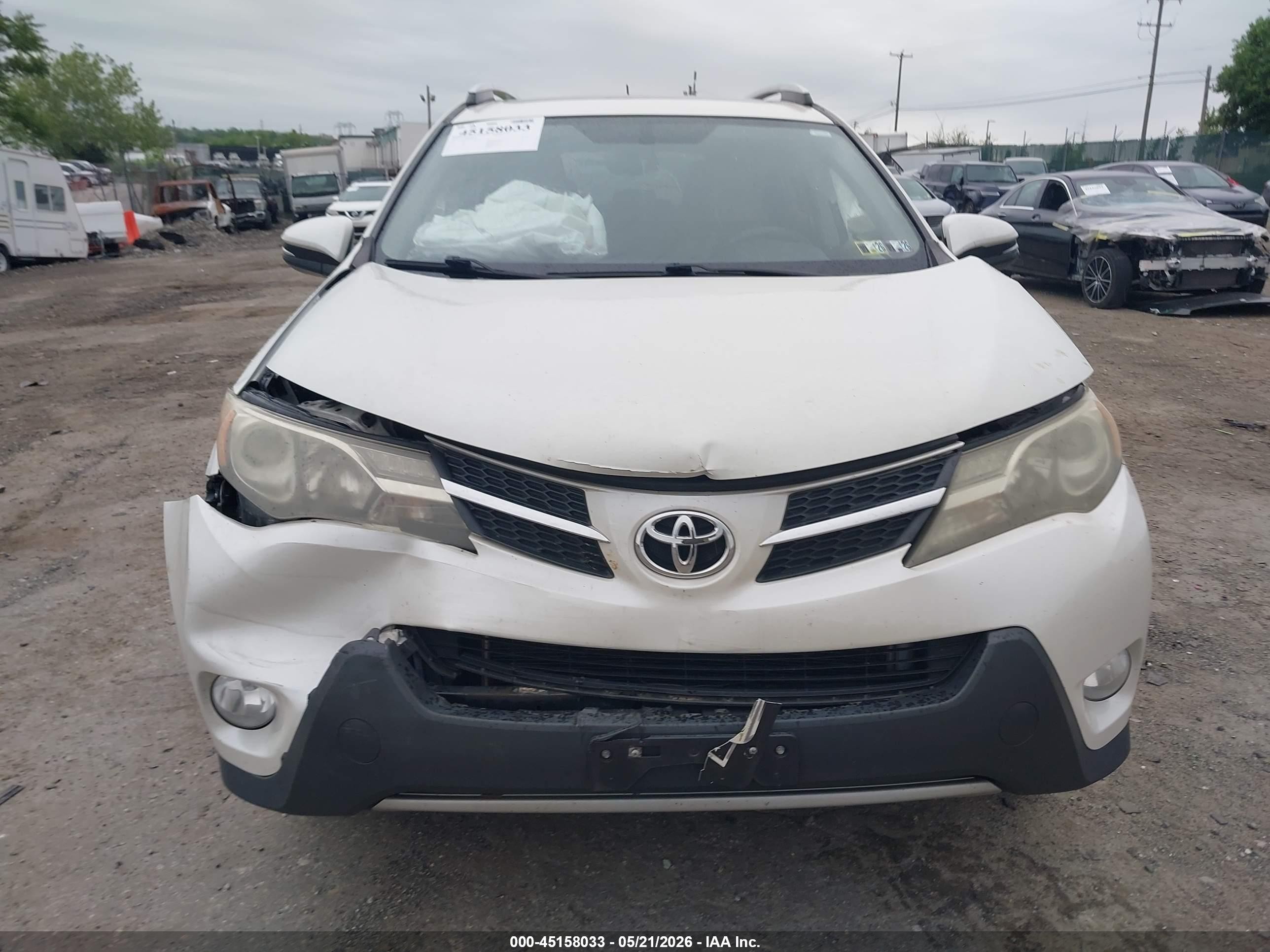 2013 Toyota Rav4 Limited White vin: 2T3DFREV8DW085387