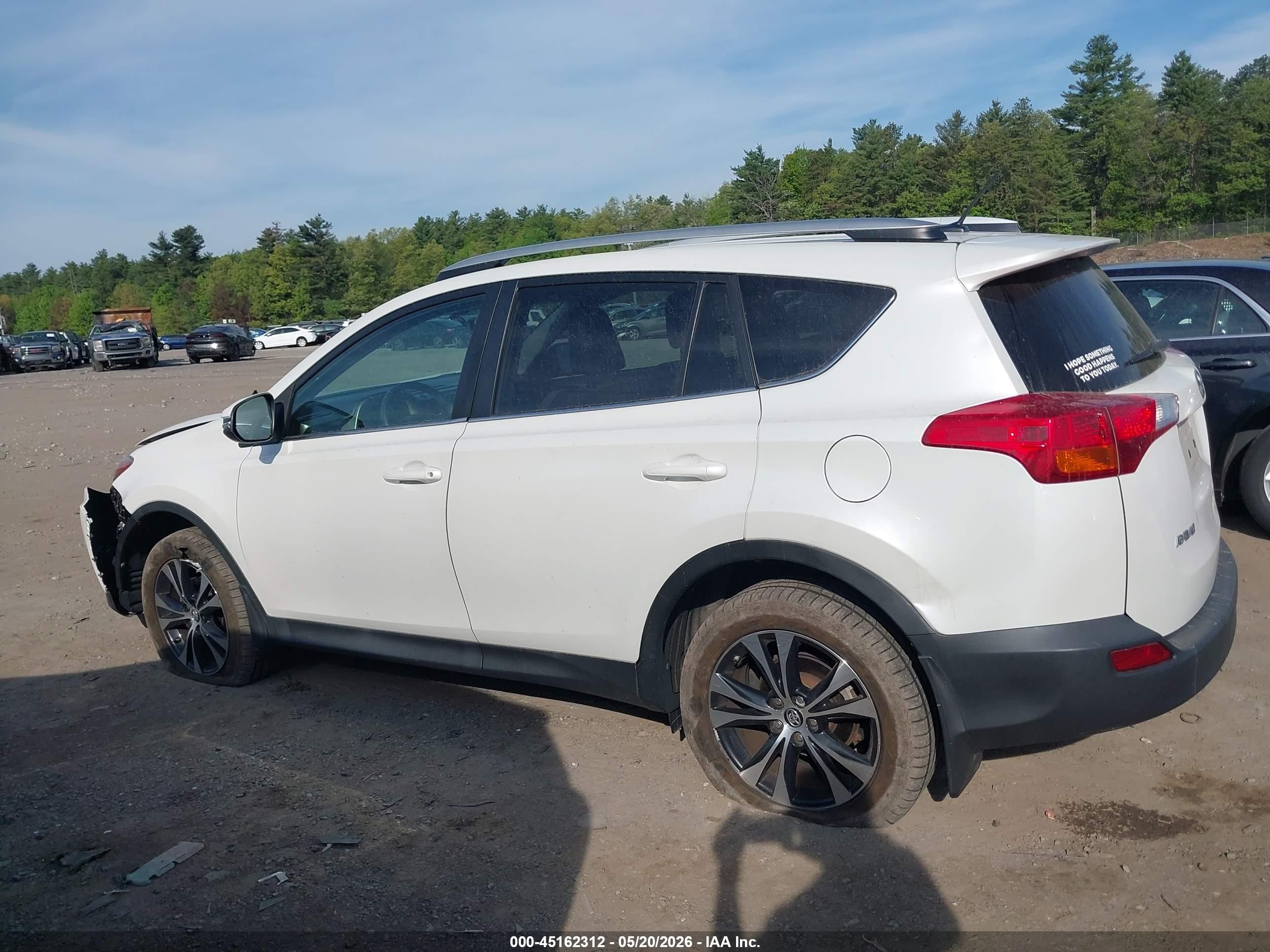 2015 Toyota Rav4 Limited White vin: 2T3DFREV8FW323693