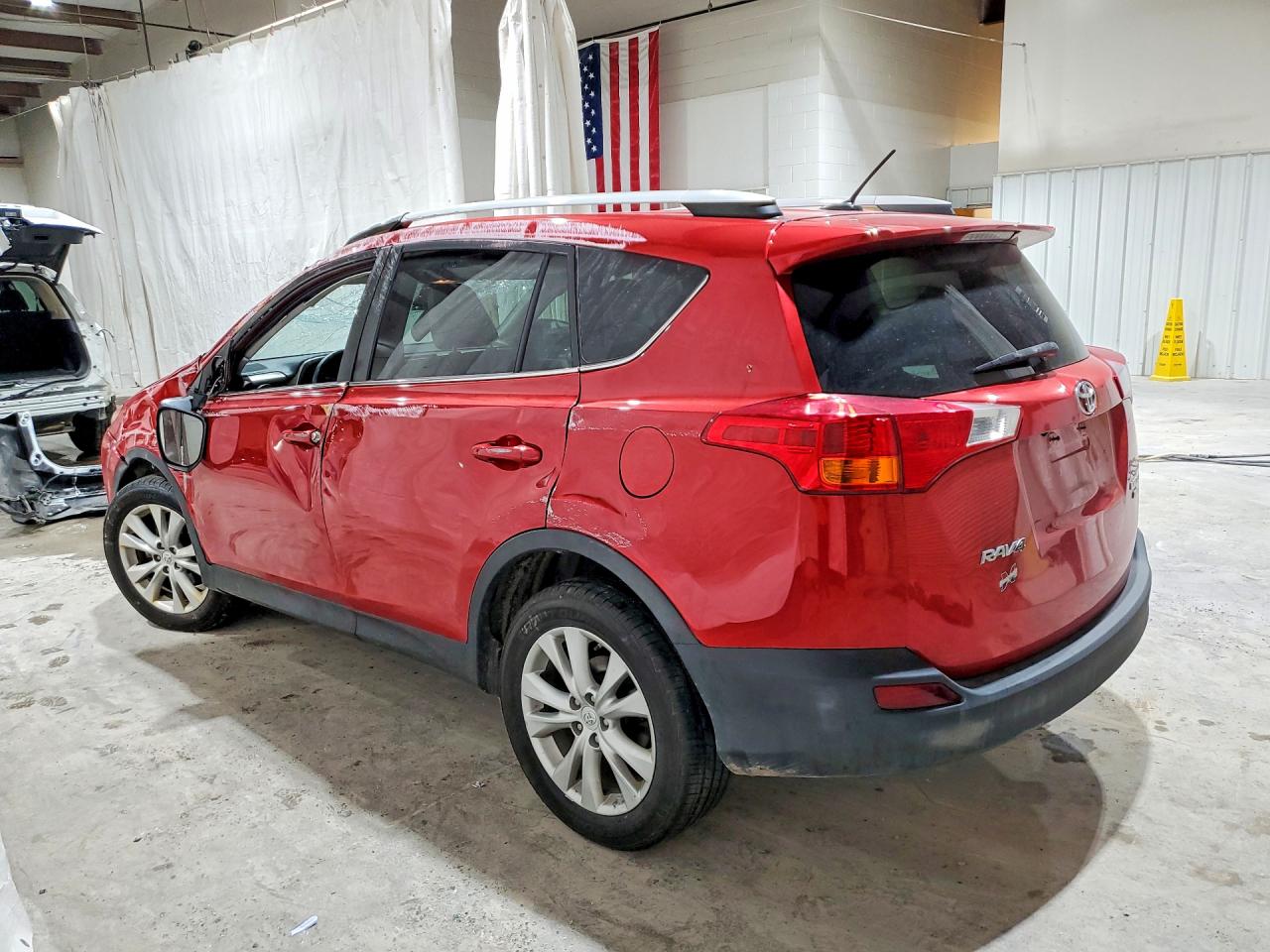 2014 Toyota Rav4 Limited Red vin: 2T3DFREV9EW222340