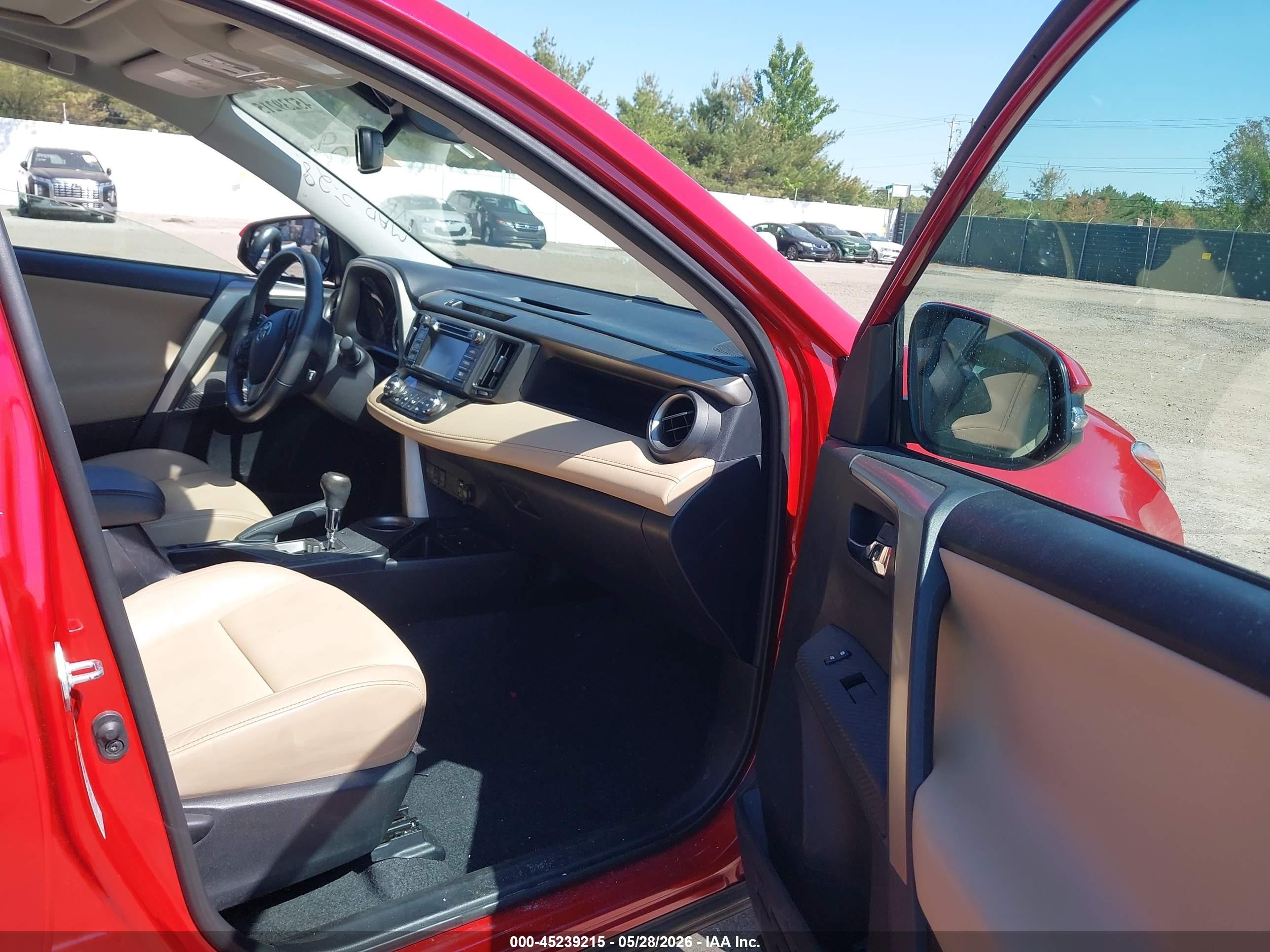 2015 Toyota Rav4 Limited Red vin: 2T3DFREV9FW232223