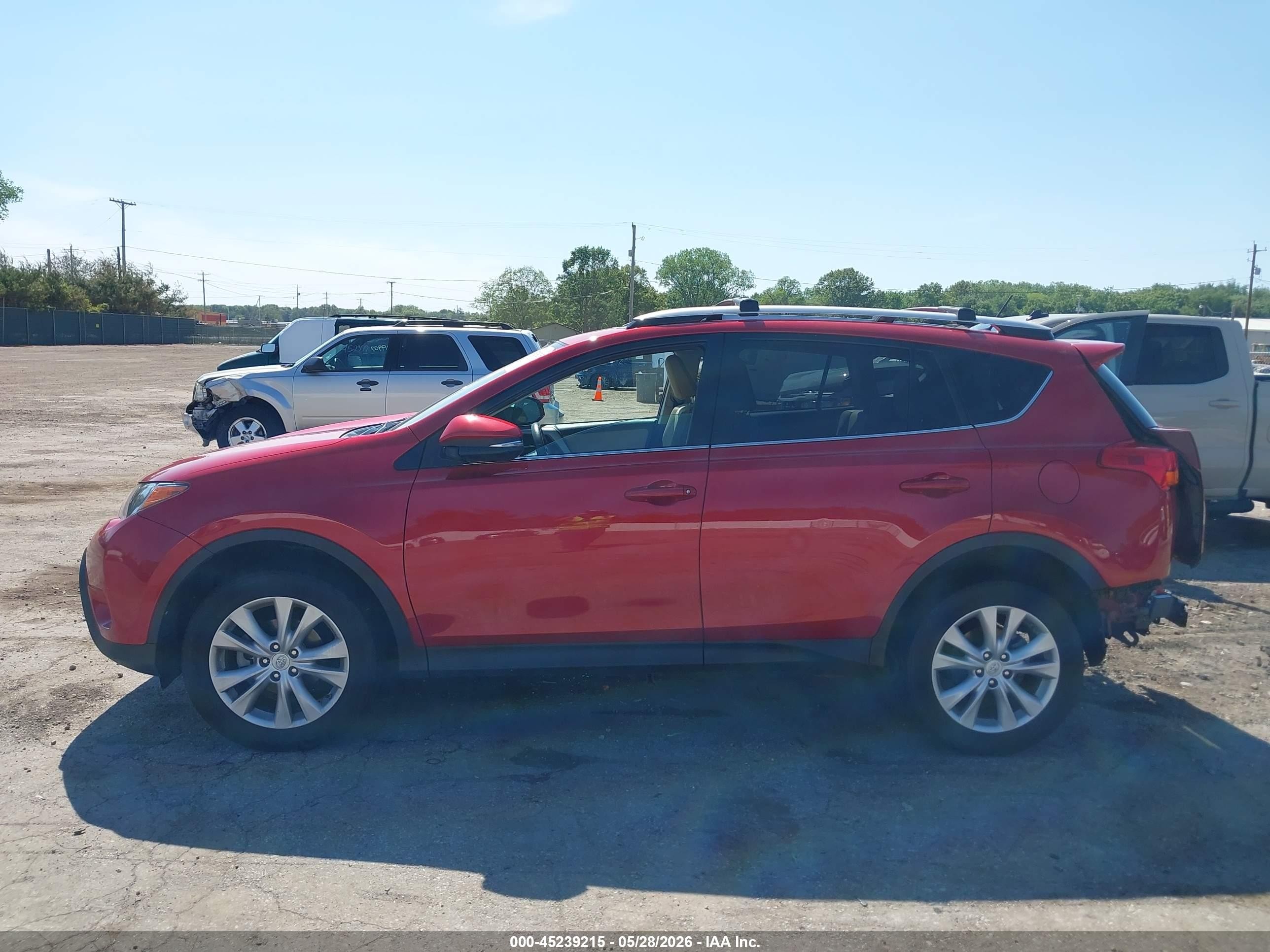 2015 Toyota Rav4 Limited Red vin: 2T3DFREV9FW232223