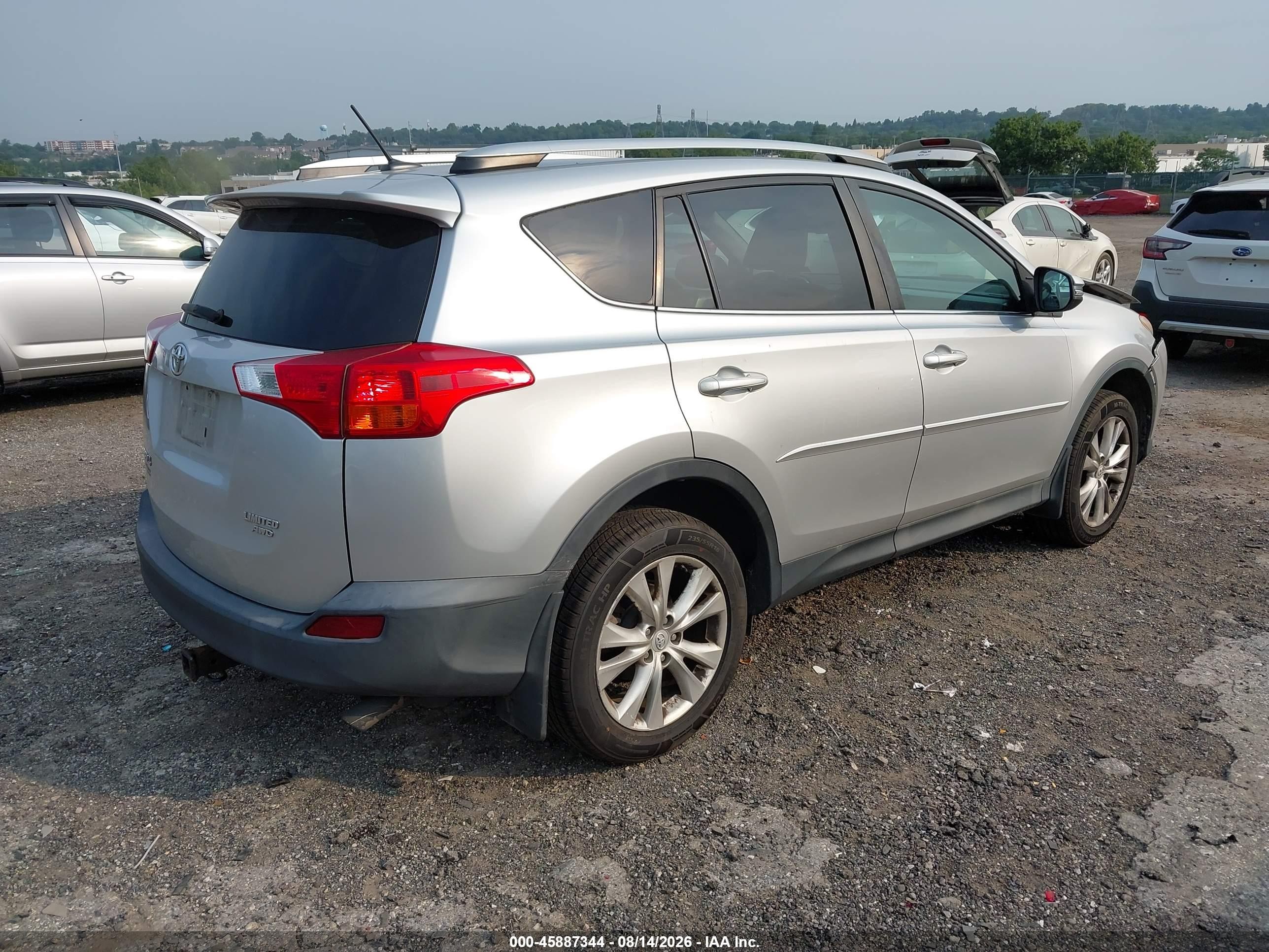 2015 Toyota Rav4 Limited Серебряный vin: 2T3DFREV9FW266548