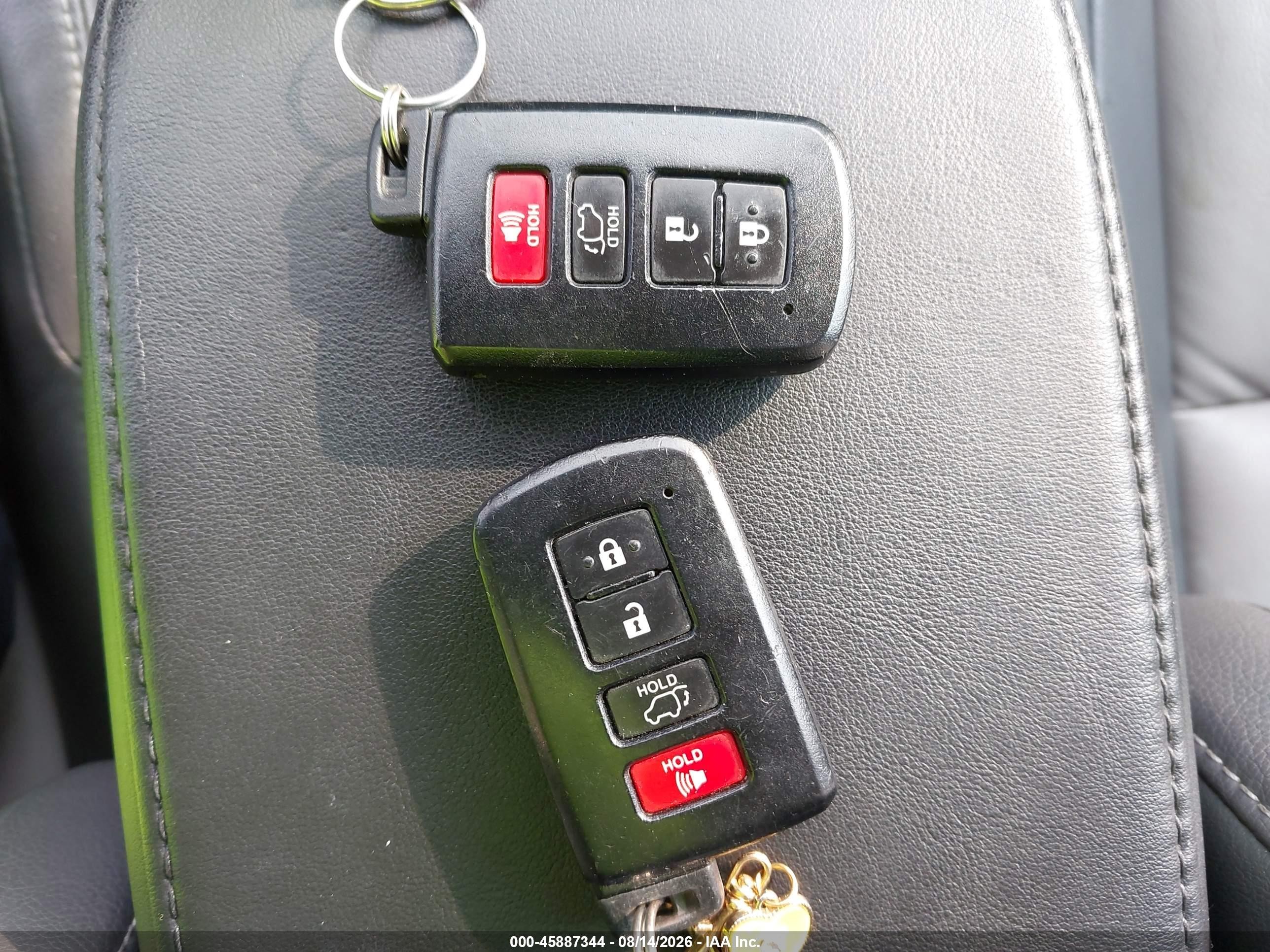 2015 Toyota Rav4 Limited Серебряный vin: 2T3DFREV9FW266548