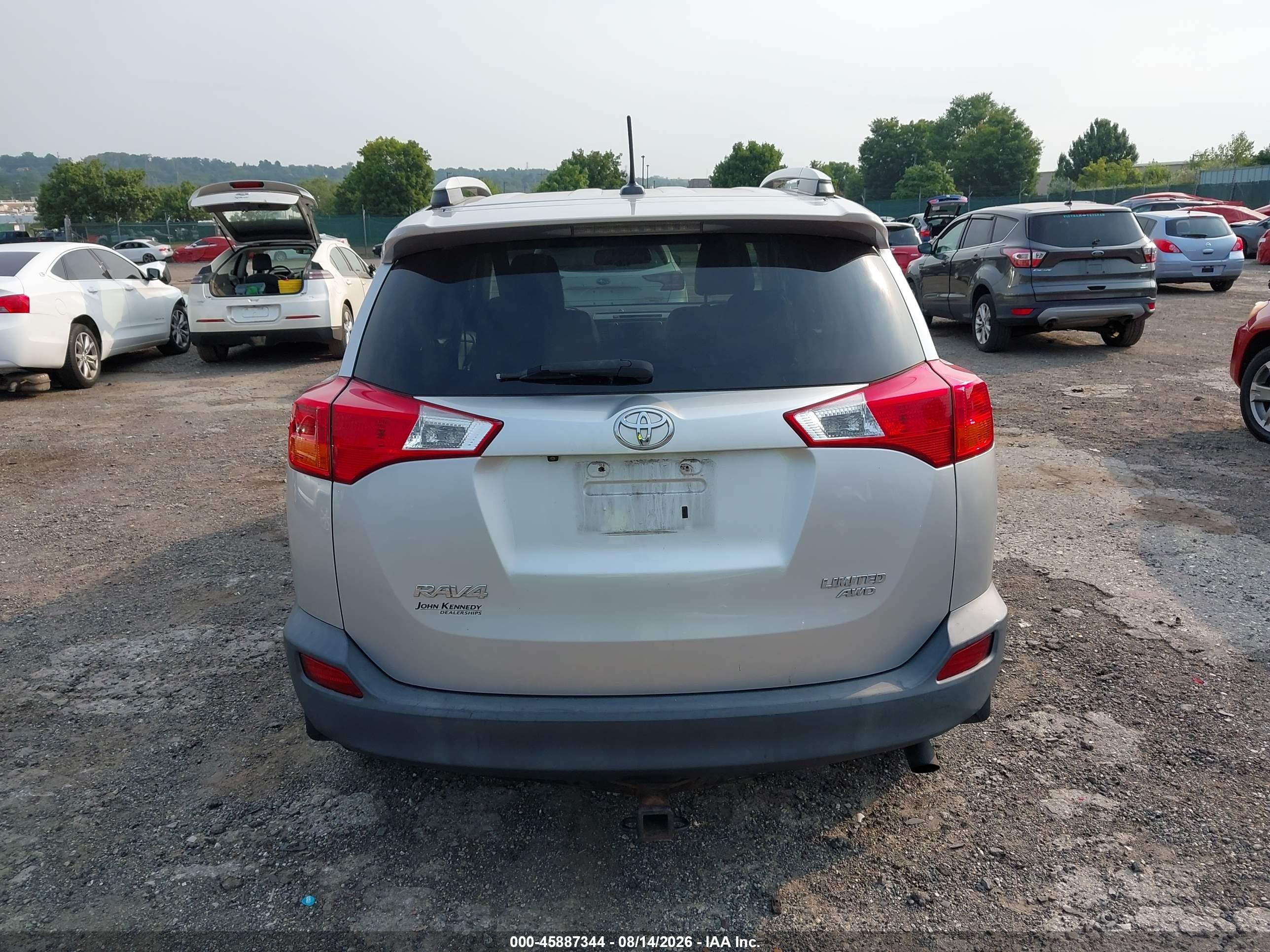 2015 Toyota Rav4 Limited Серебряный vin: 2T3DFREV9FW266548
