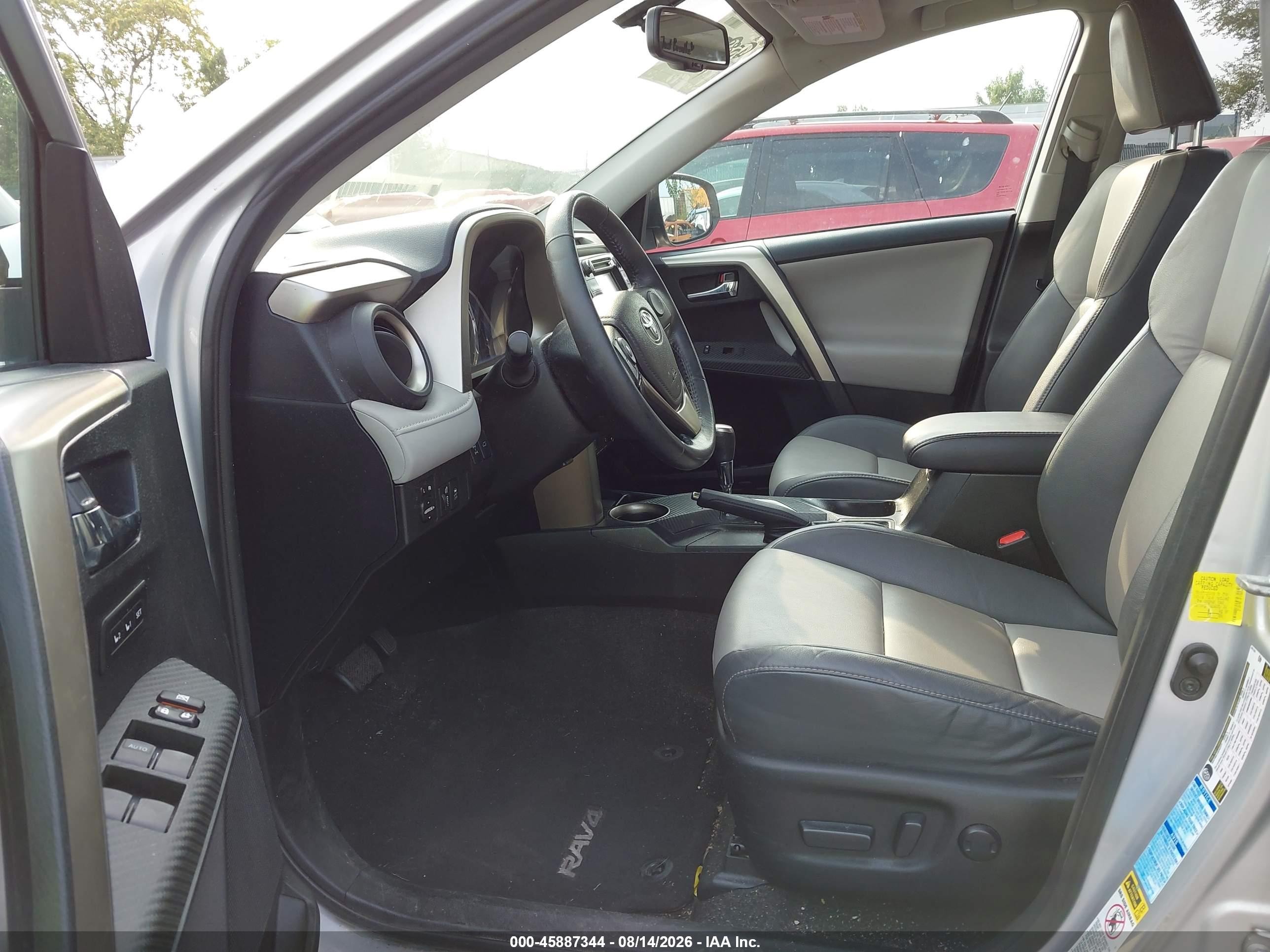 2015 Toyota Rav4 Limited Серебряный vin: 2T3DFREV9FW266548