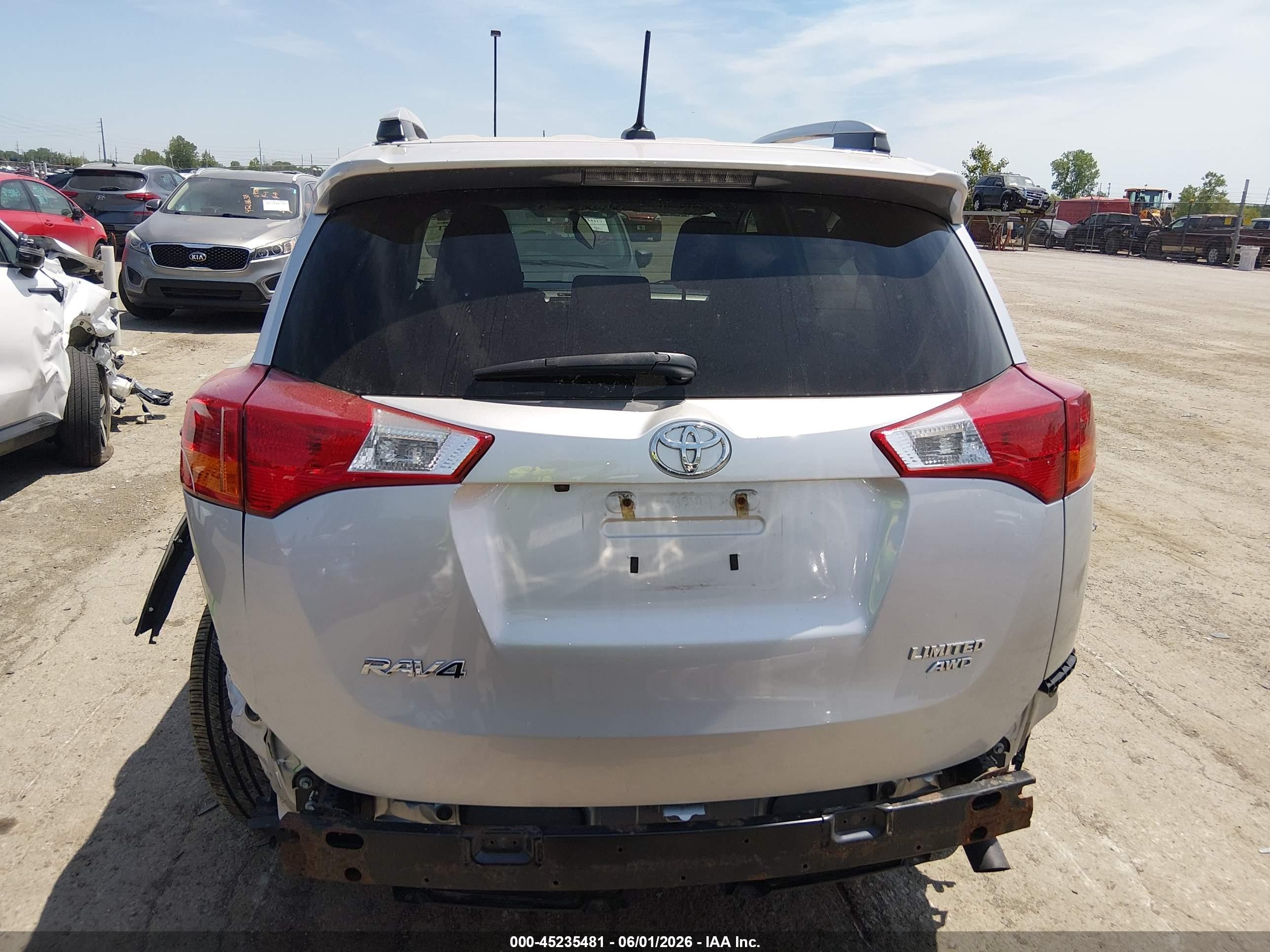 2015 Toyota Rav4 Limited Серебряный vin: 2T3DFREV9FW270549