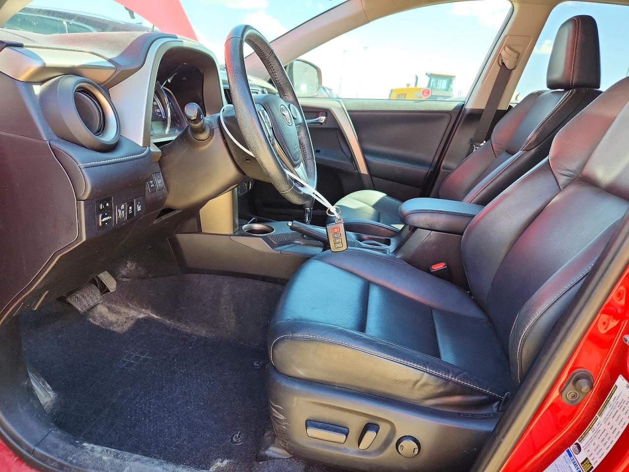 2015 Toyota Rav4 Limited Red vin: 2T3DFREV9FW281423
