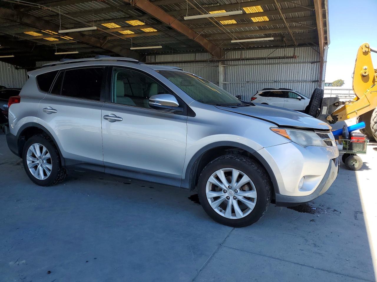 2015 Toyota Rav4 Limited Silver vin: 2T3DFREV9FW306255