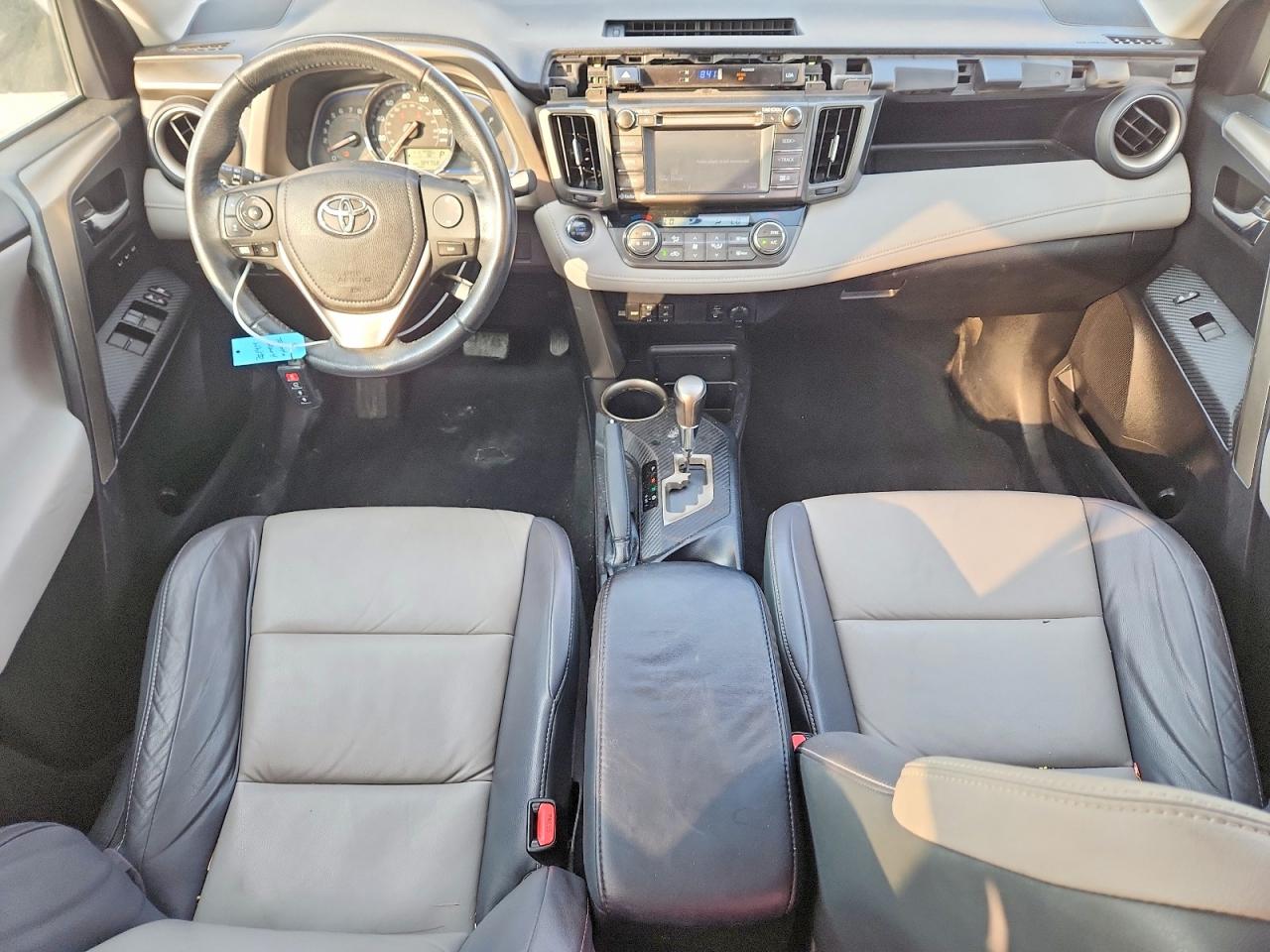 2015 Toyota Rav4 Limited White vin: 2T3DFREV9FW361059
