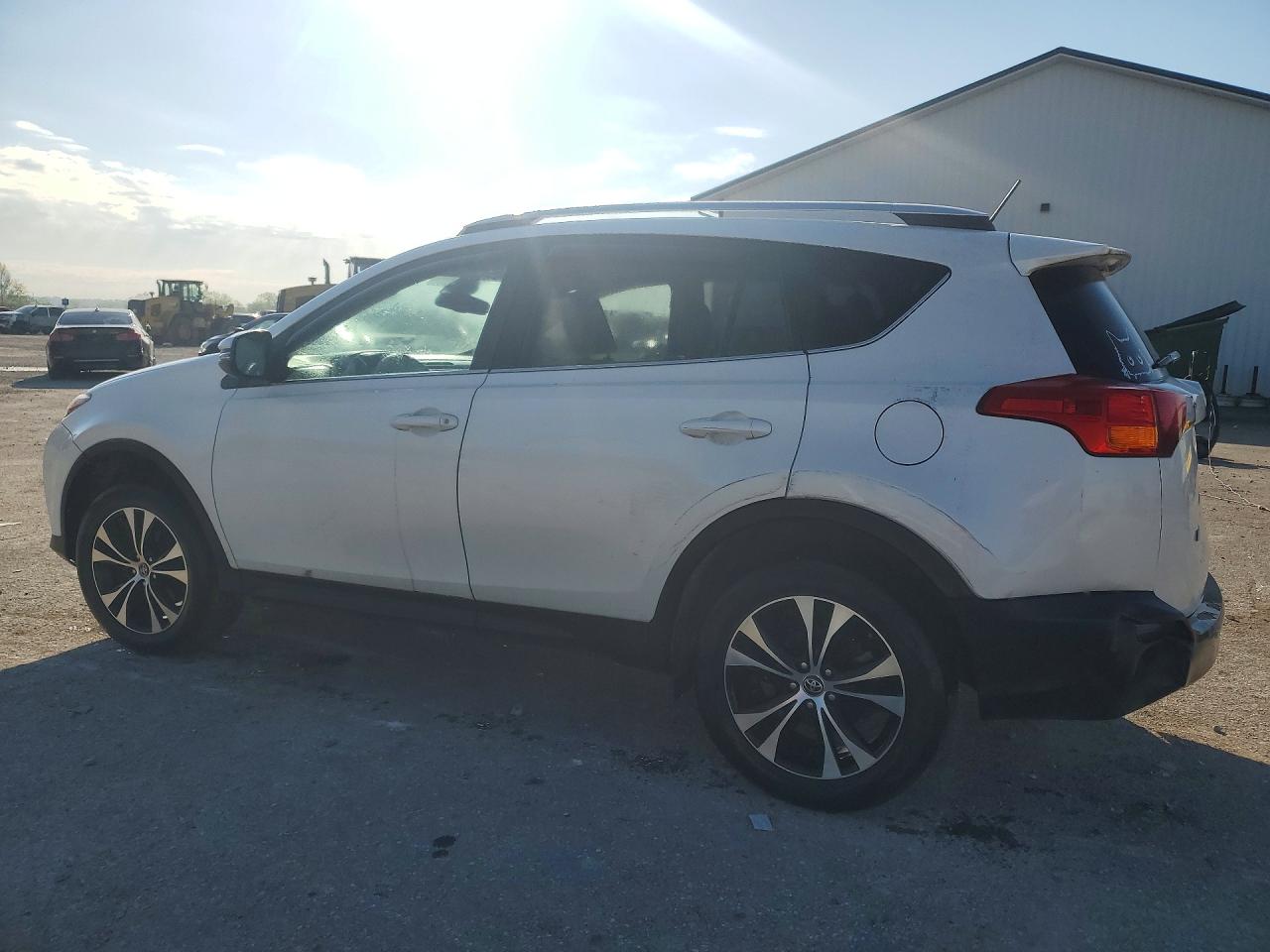 2015 Toyota Rav4 Limited White vin: 2T3DFREV9FW382901