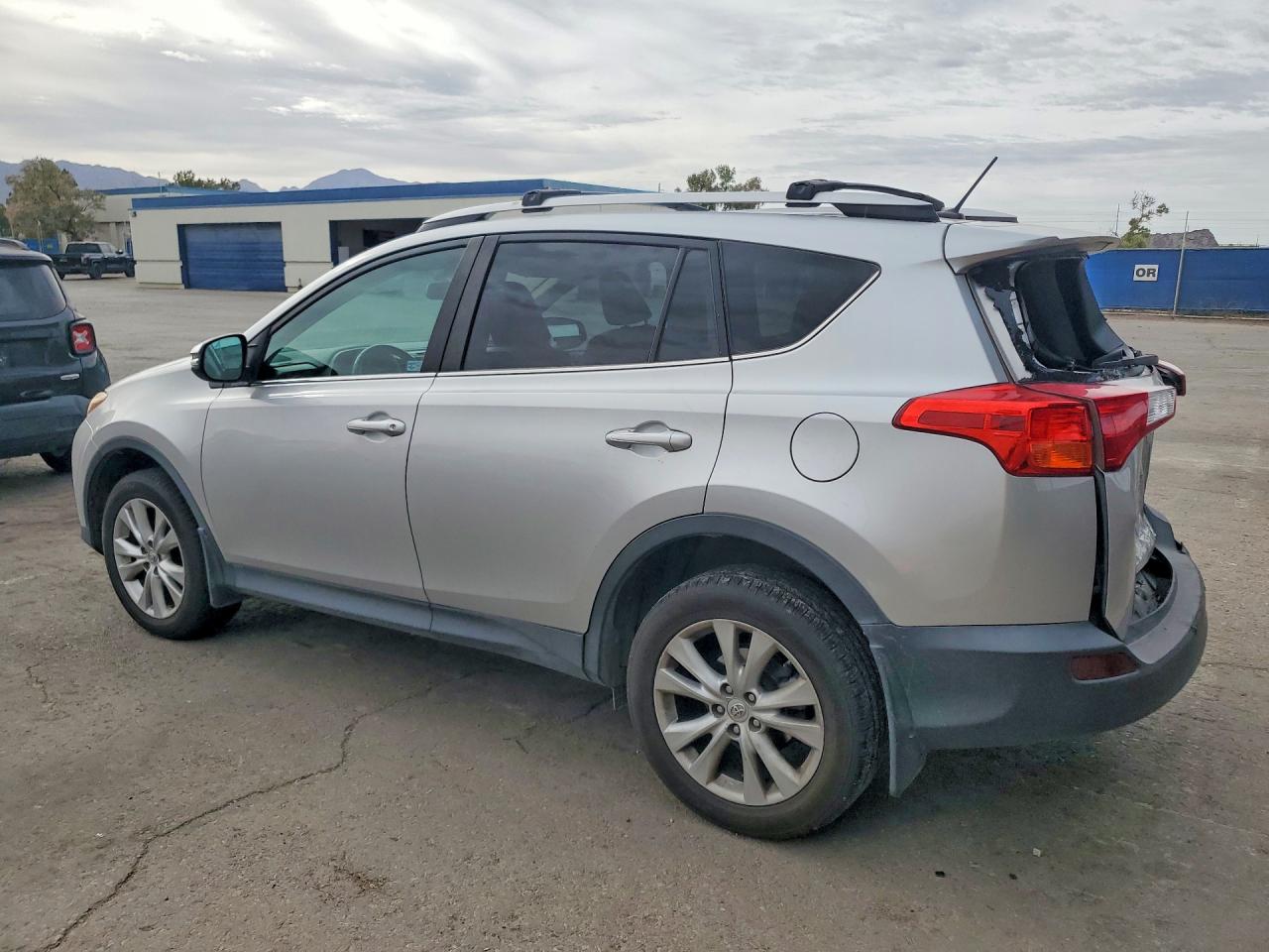 2013 Toyota Rav4 Limited Серебряный vin: 2T3DFREVXDW114307