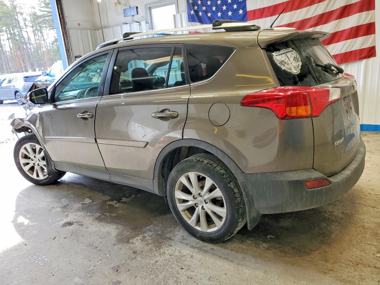 2014 Toyota Rav 4 Коричневый vin: 2T3DFREVXEW133893