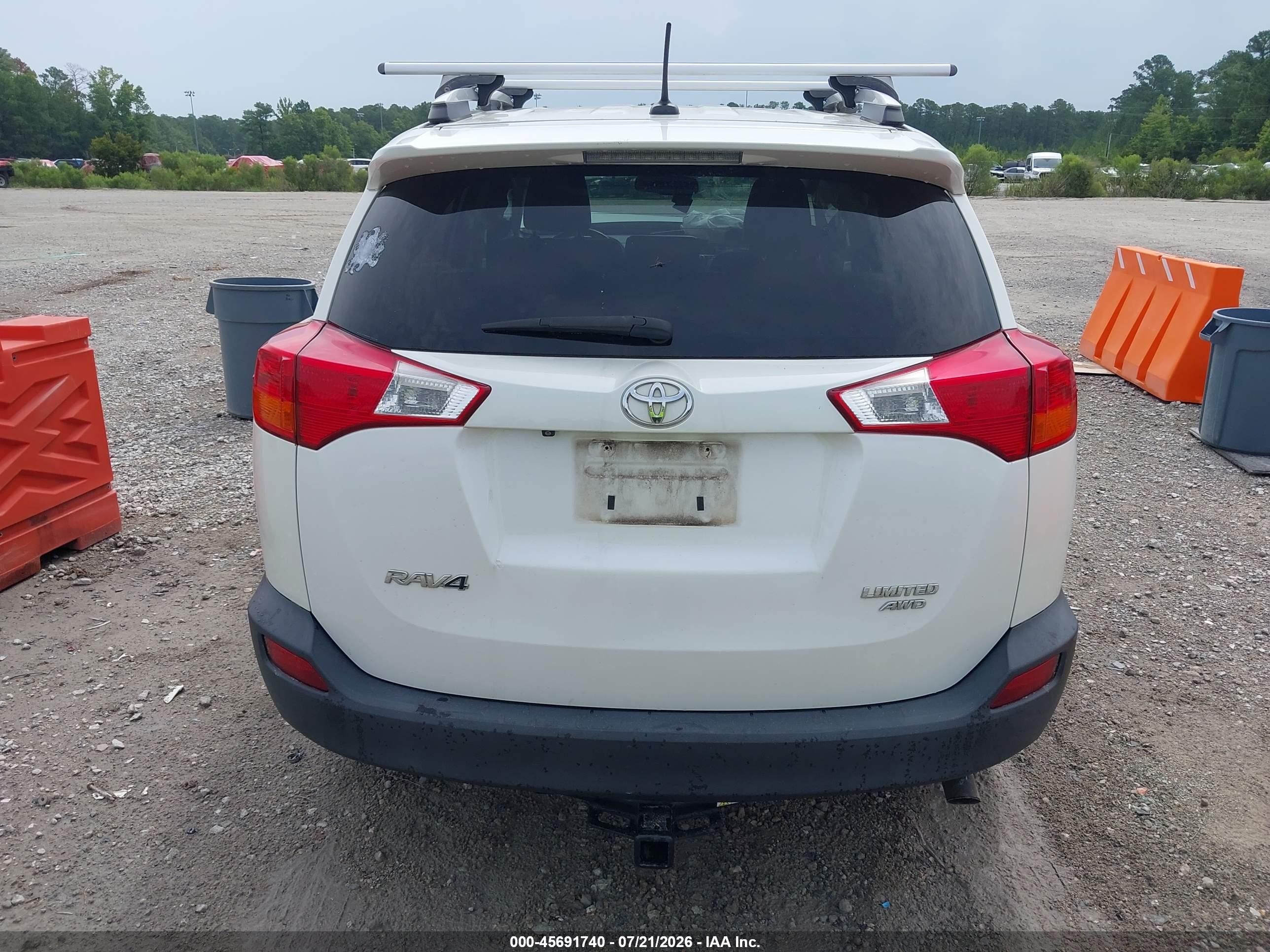 2015 Toyota Rav4 Limited White vin: 2T3DFREVXFW263254