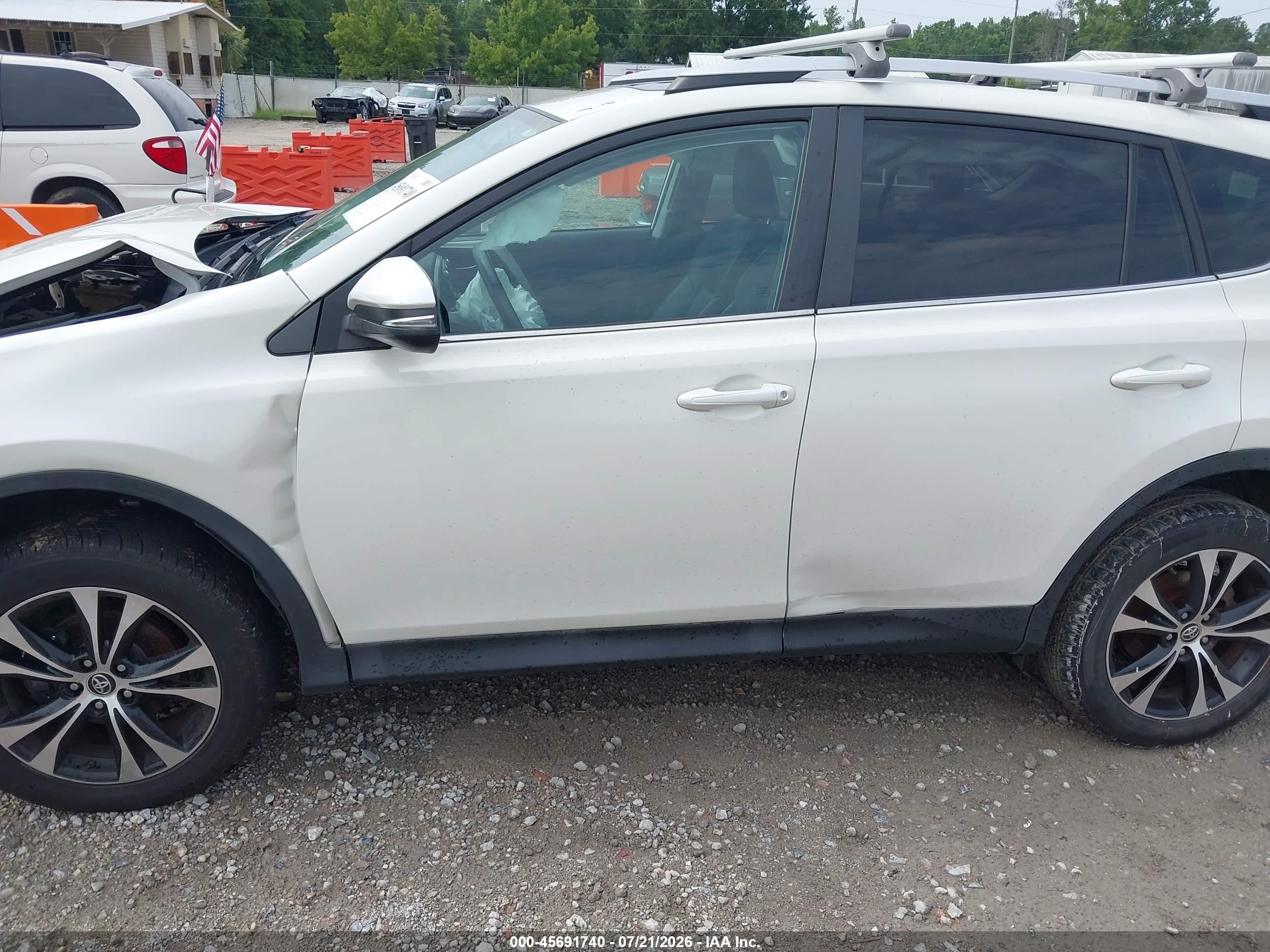 2015 Toyota Rav4 Limited White vin: 2T3DFREVXFW263254