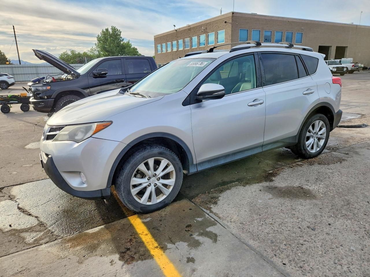 2015 Toyota Rav4 Limited Silver vin: 2T3DFREVXFW292320