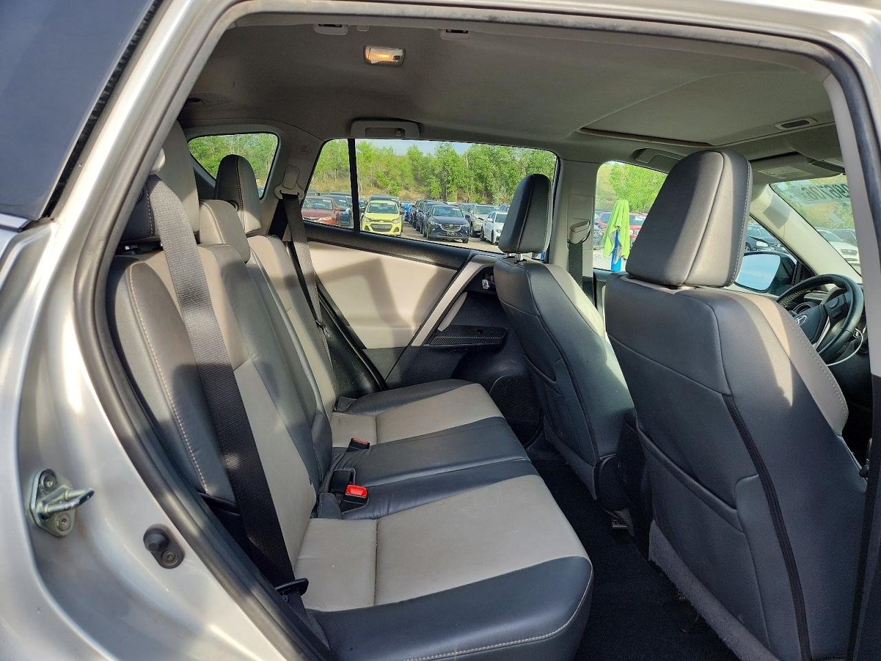 2015 Toyota Rav4 Limited Silver vin: 2T3DFREVXFW292320