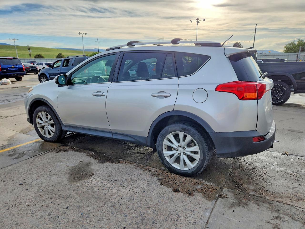 2015 Toyota Rav4 Limited Silver vin: 2T3DFREVXFW292320
