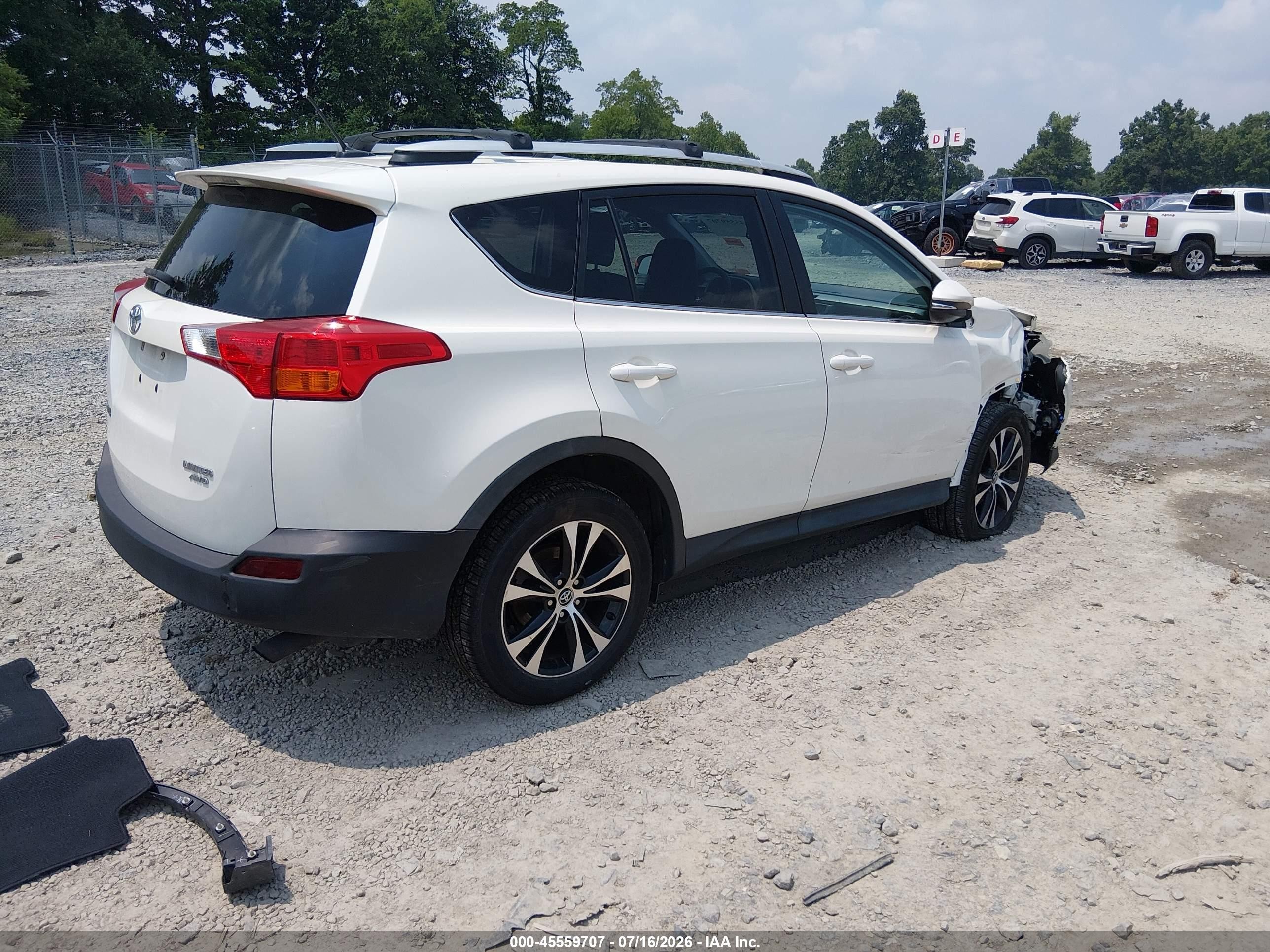 2015 Toyota Rav4 Limited White vin: 2T3DFREVXFW319256