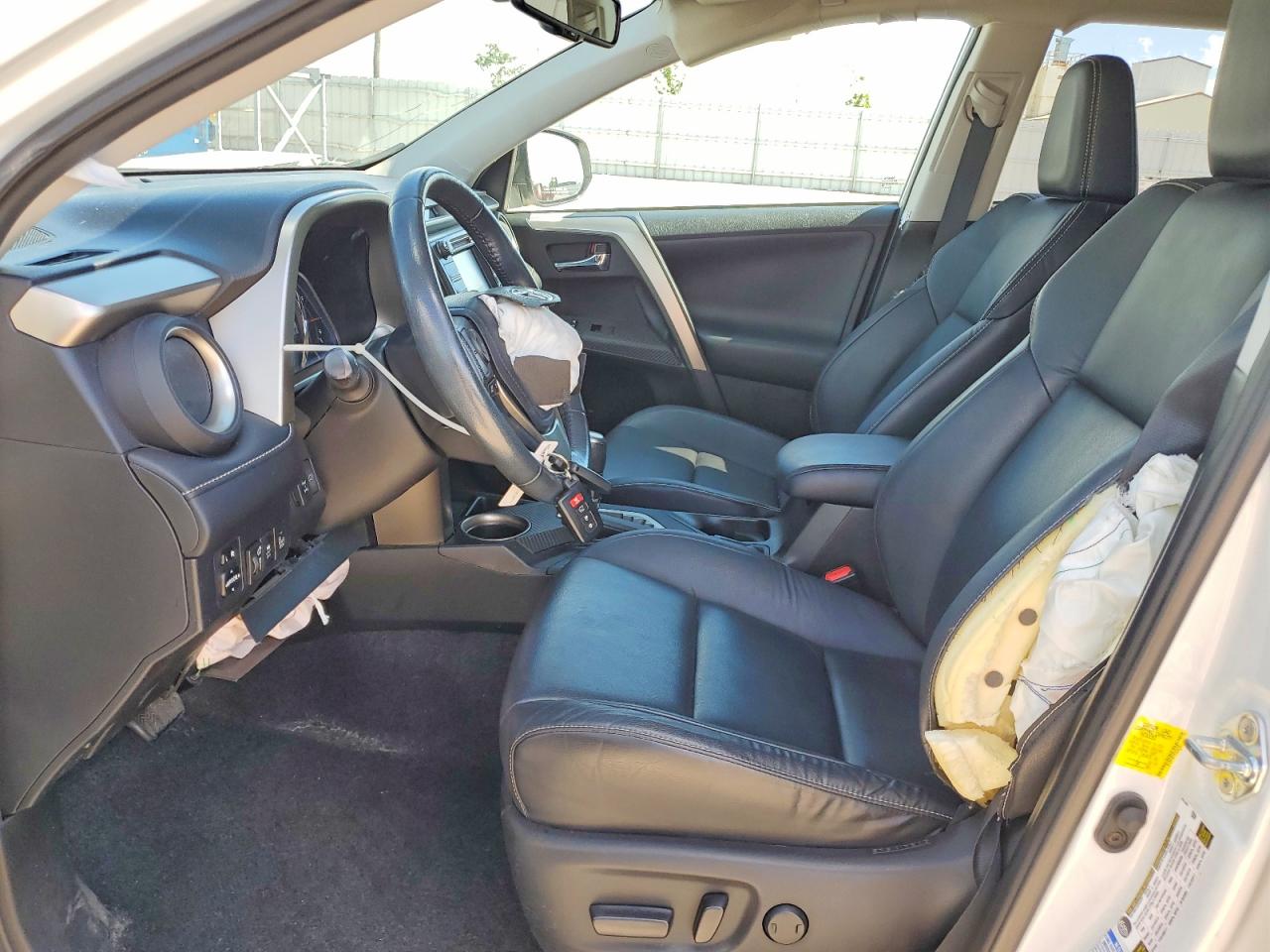 2015 Toyota Rav4 Limited White vin: 2T3DFREVXFW347557