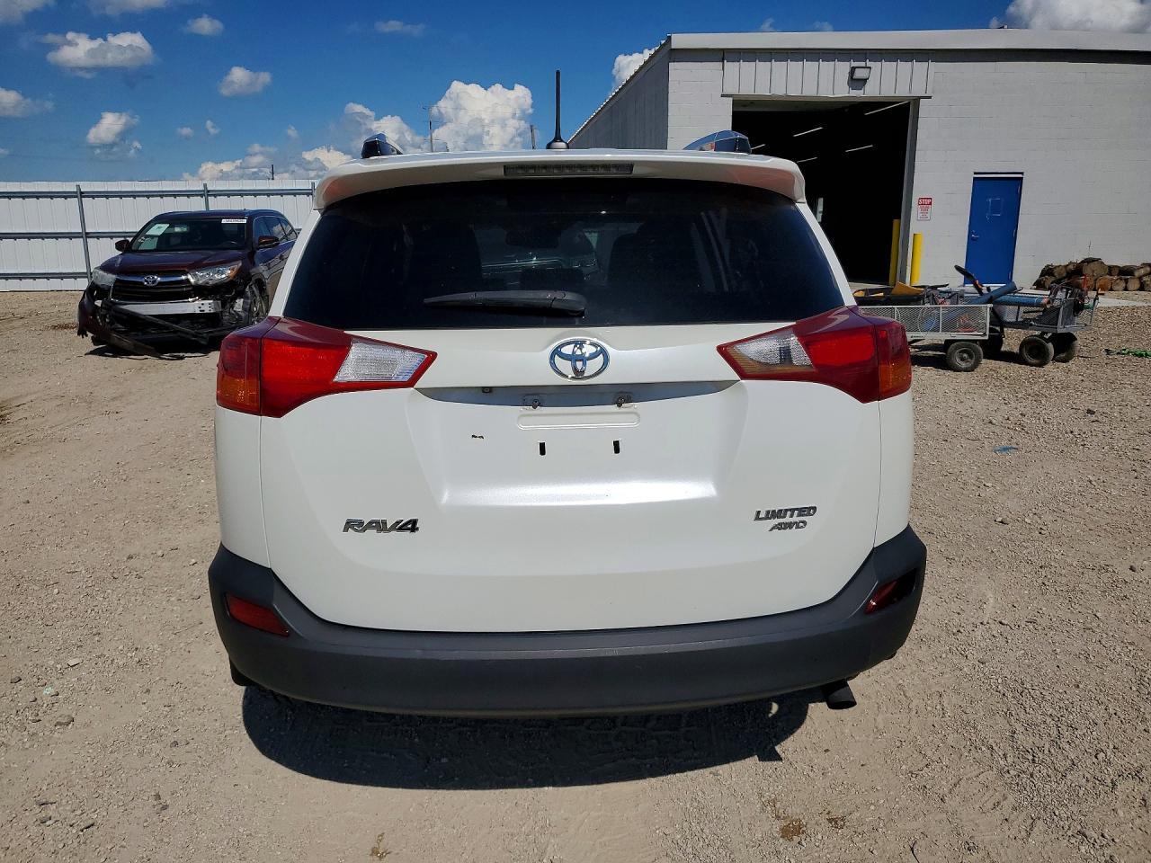 2015 Toyota Rav4 Limited White vin: 2T3DFREVXFW347557