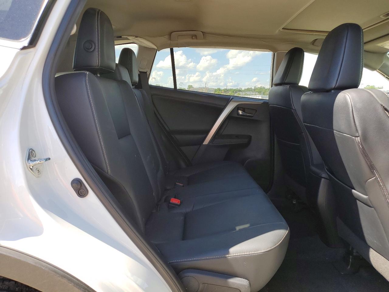 2015 Toyota Rav4 Limited White vin: 2T3DFREVXFW347557