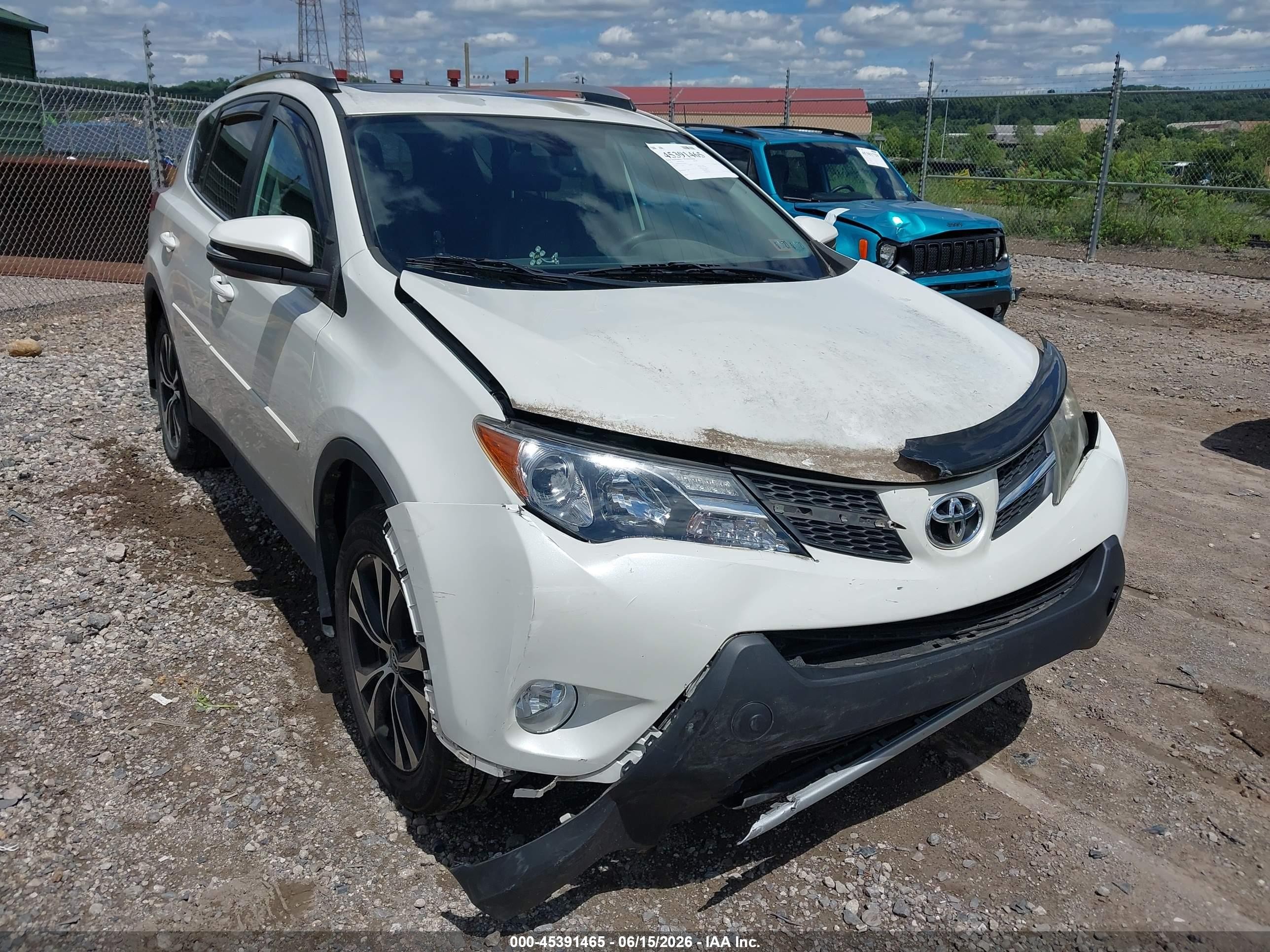 2015 Toyota Rav4 Limited White vin: 2T3DFREVXFW385631