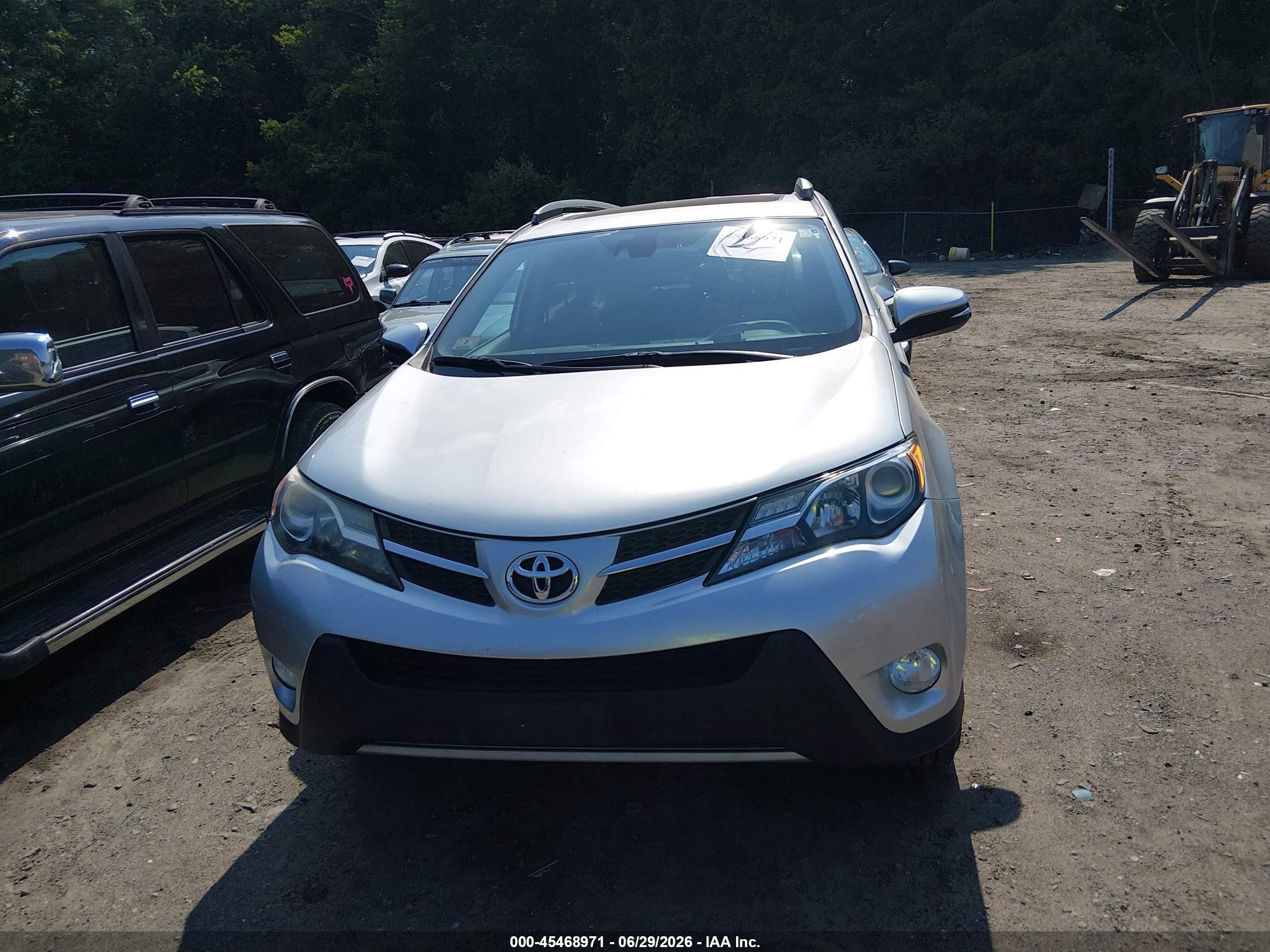 2015 Toyota Rav4 Limited Серебряный vin: 2T3DFREVXFW396872