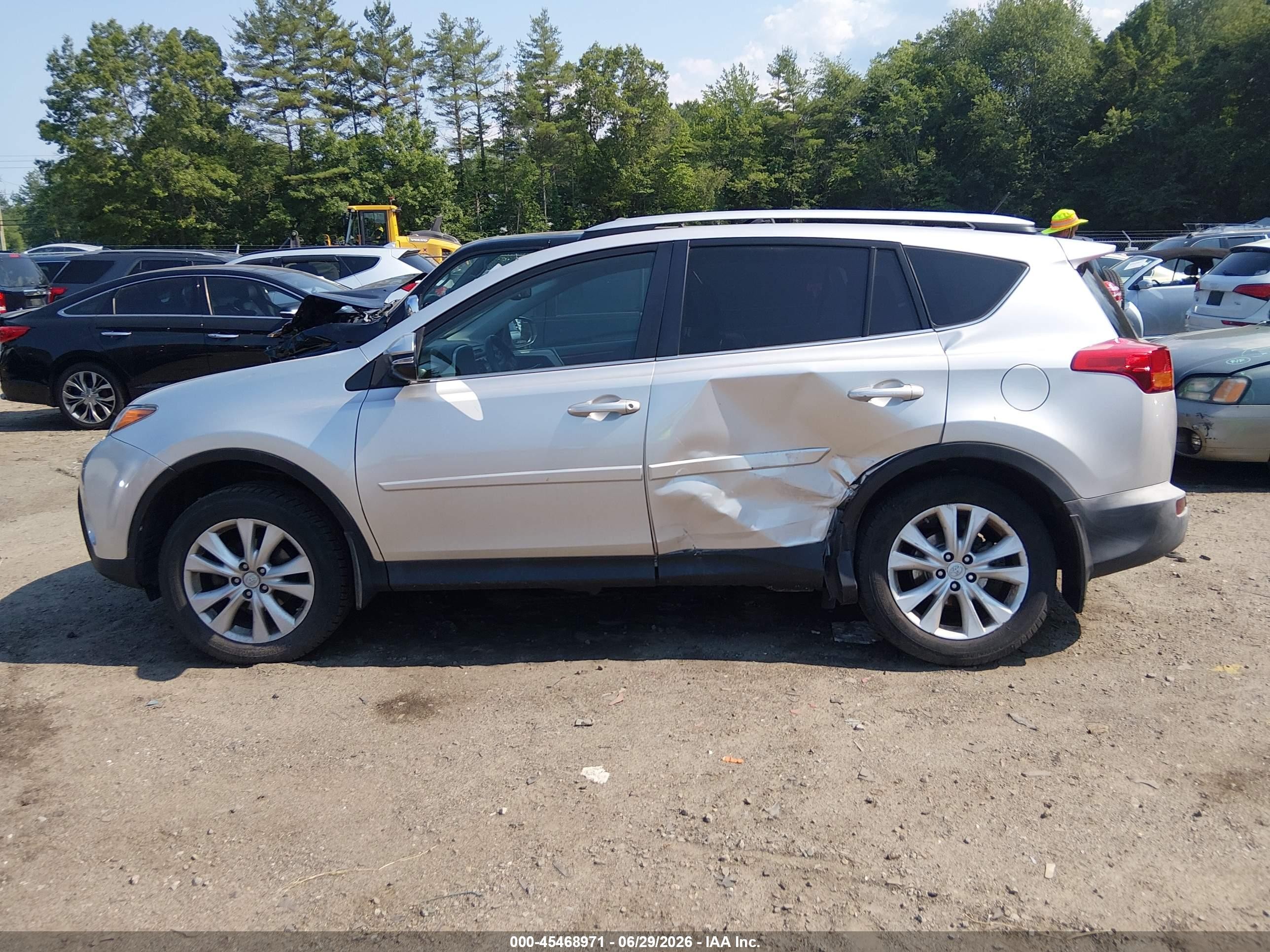2015 Toyota Rav4 Limited Серебряный vin: 2T3DFREVXFW396872