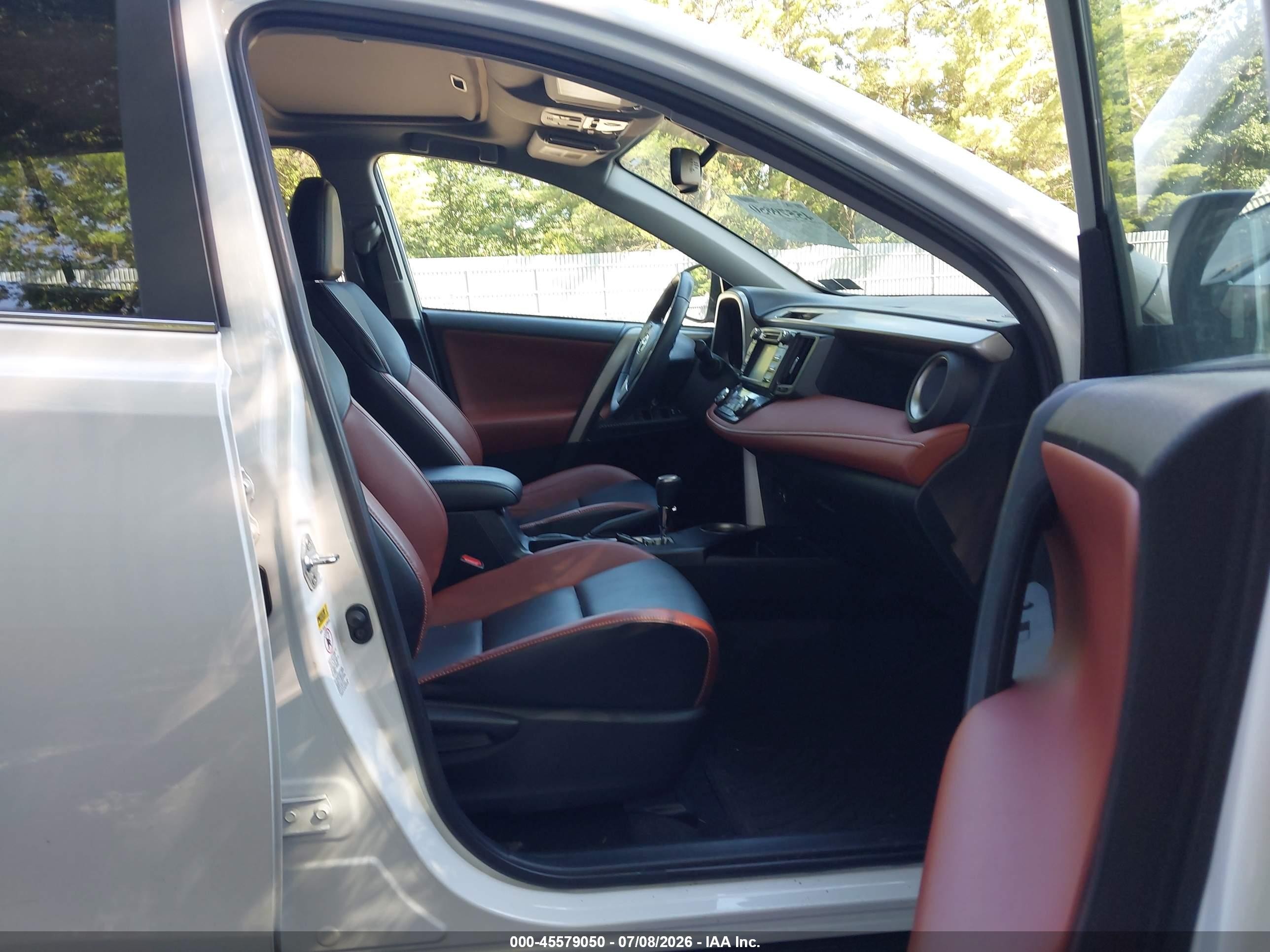 2015 Toyota Rav4 Limited Белый vin: 2T3DFREVXFW398668