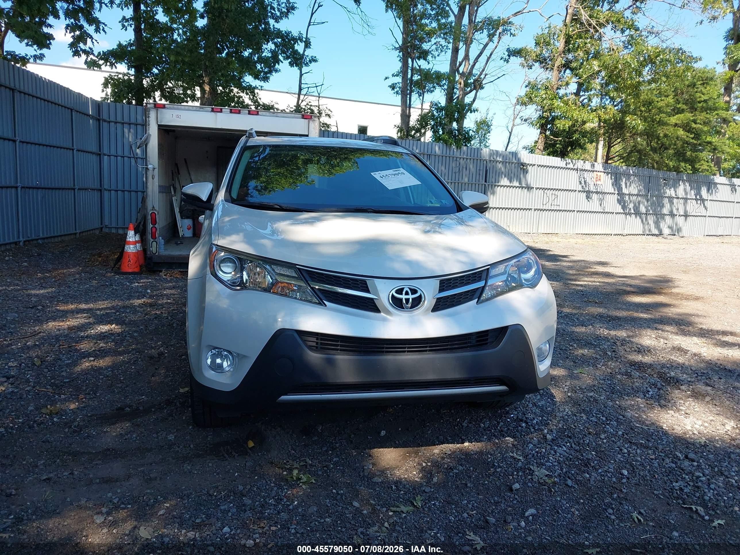 2015 Toyota Rav4 Limited Белый vin: 2T3DFREVXFW398668