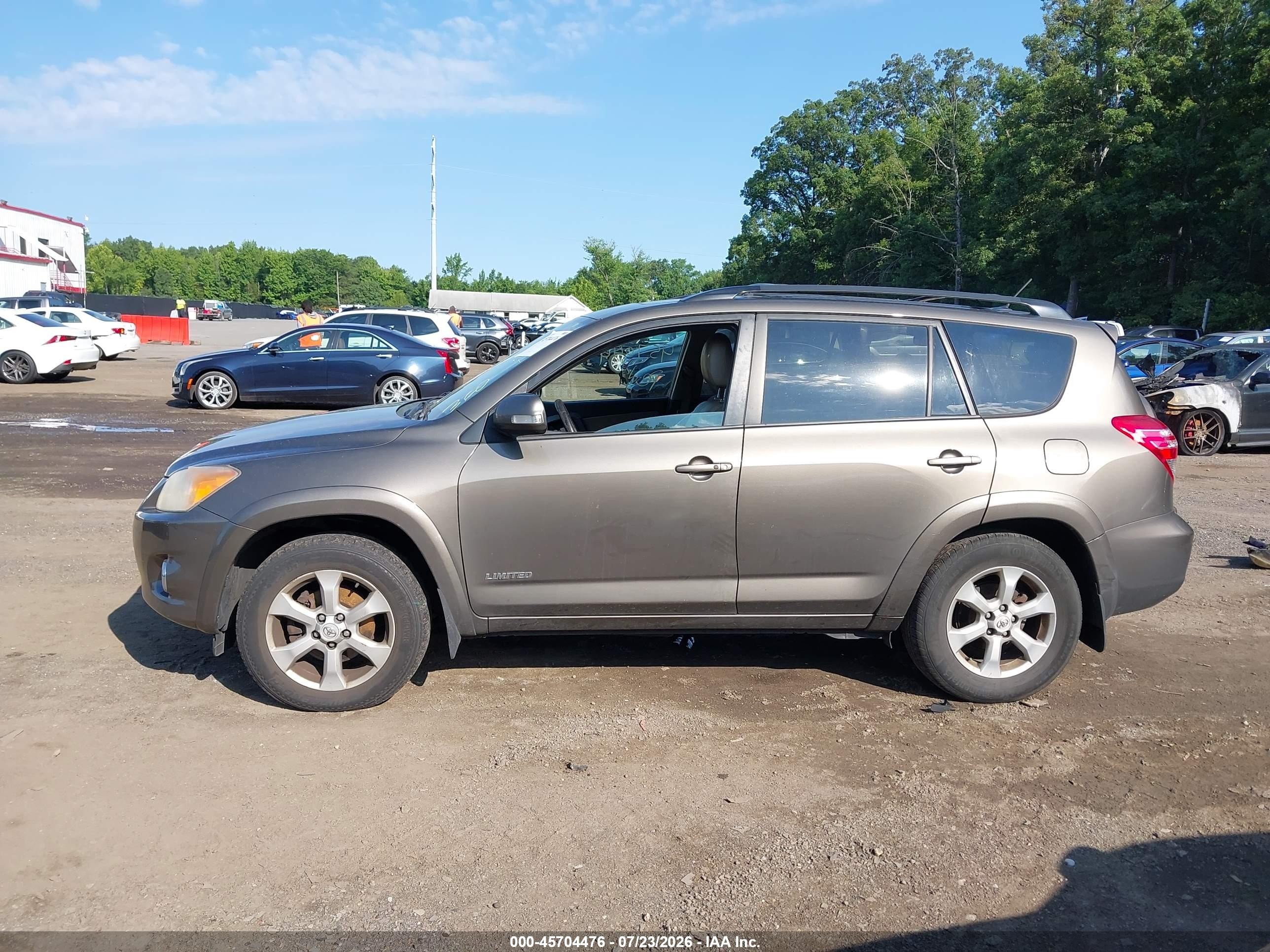 2011 Toyota Rav4 Limited V6 Gray vin: 2T3DK4DV0BW057385