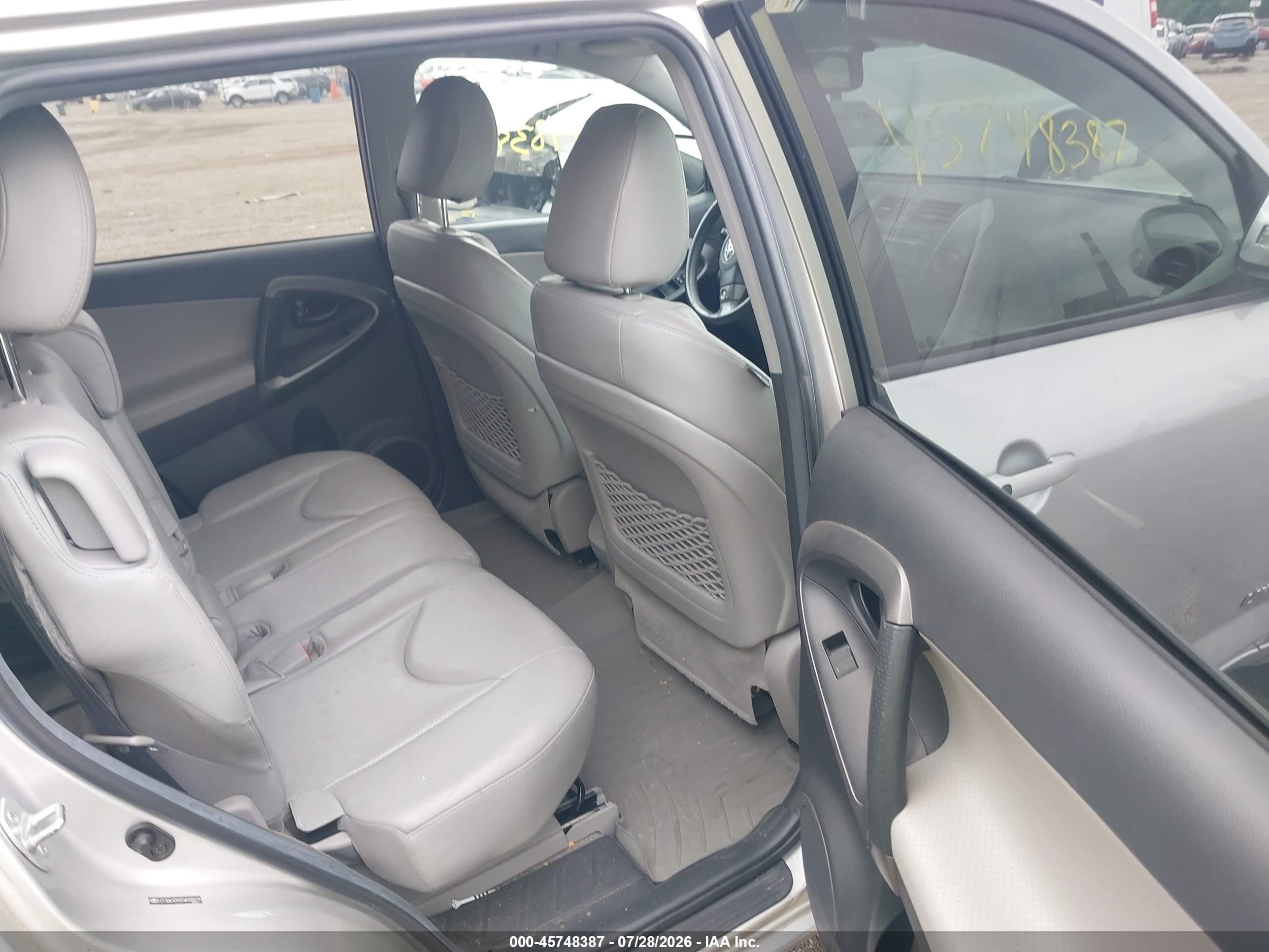 2012 Toyota Rav4 Limited V6 Silver vin: 2T3DK4DV0CW088878