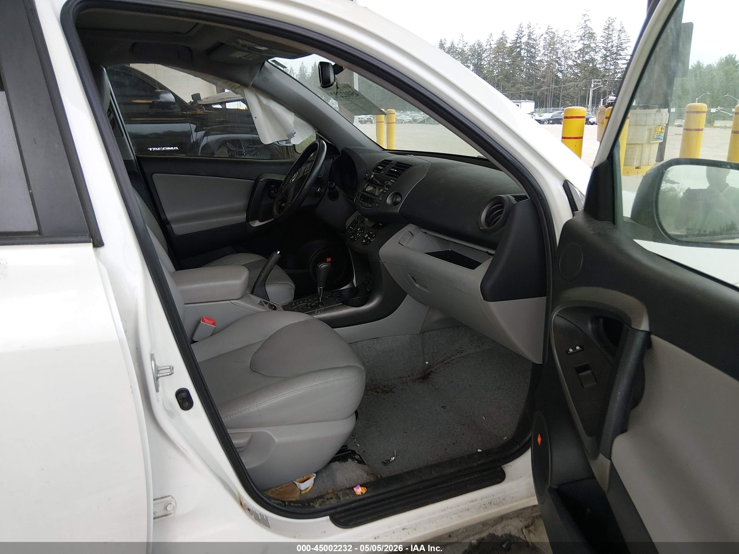 2010 Toyota Rav4 Limited V6 White vin: 2T3DK4DV1AW035488