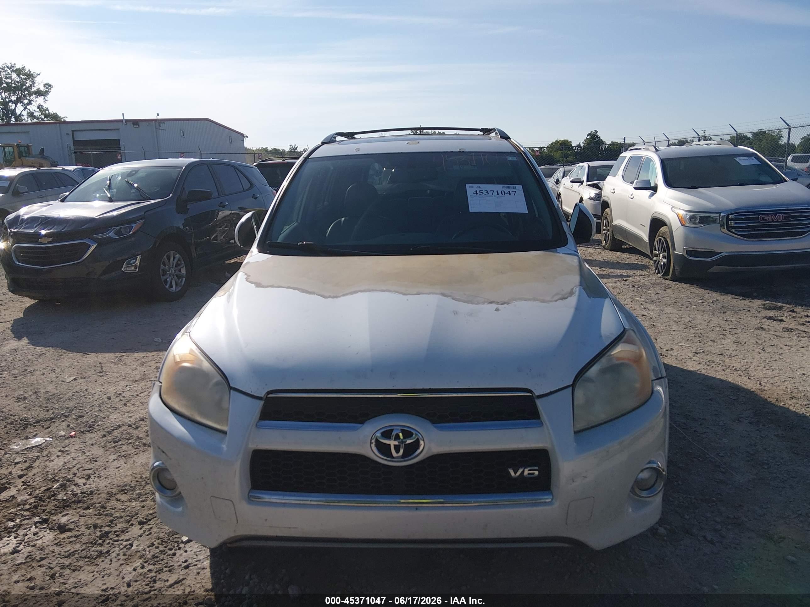 2010 Toyota Rav4 Limited V6 White vin: 2T3DK4DV3AW033872