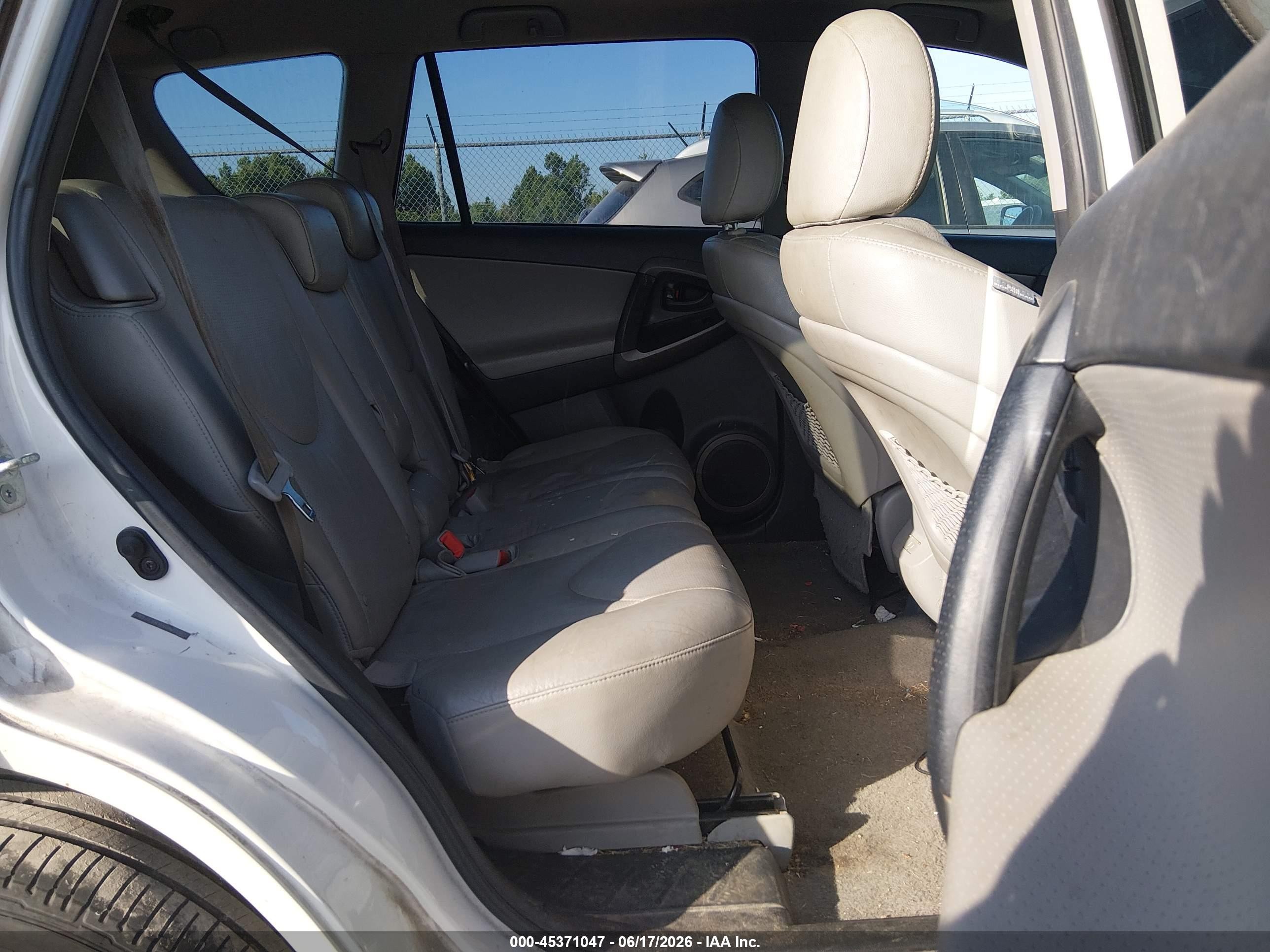 2010 Toyota Rav4 Limited V6 White vin: 2T3DK4DV3AW033872