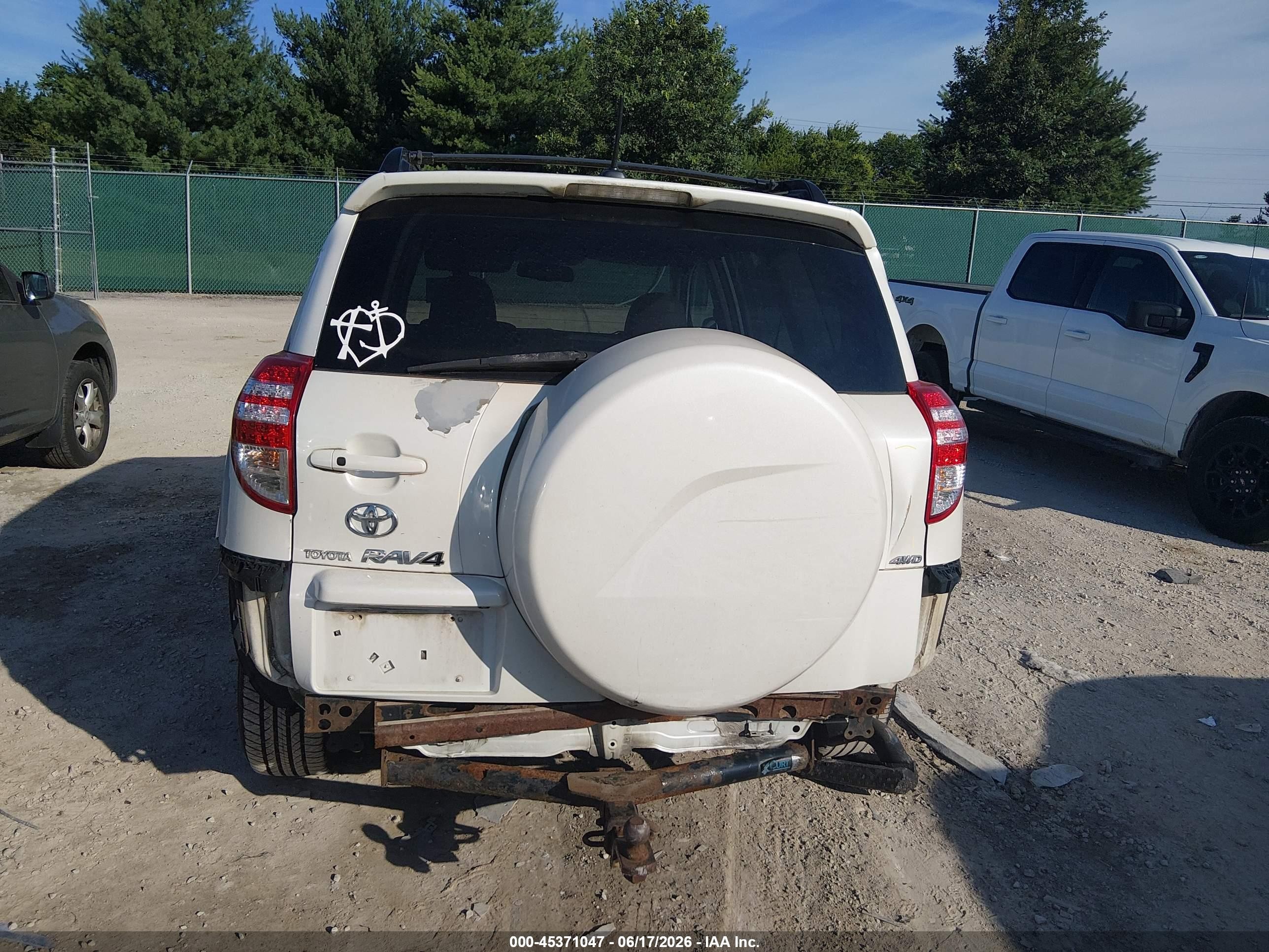 2010 Toyota Rav4 Limited V6 White vin: 2T3DK4DV3AW033872