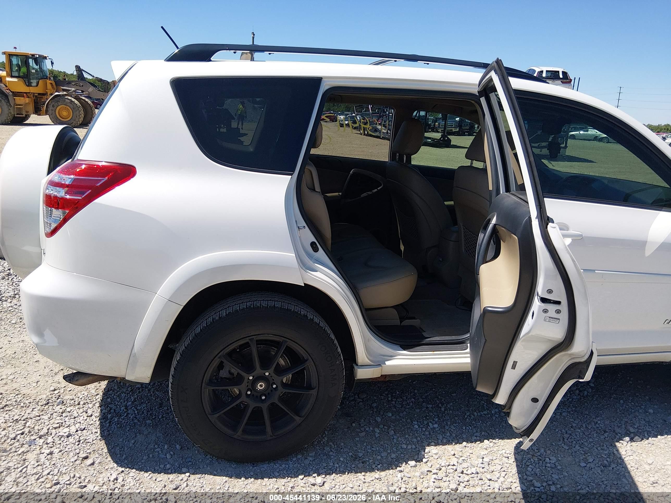 2010 Toyota Rav4 Limited V6 White vin: 2T3DK4DV5AW023859