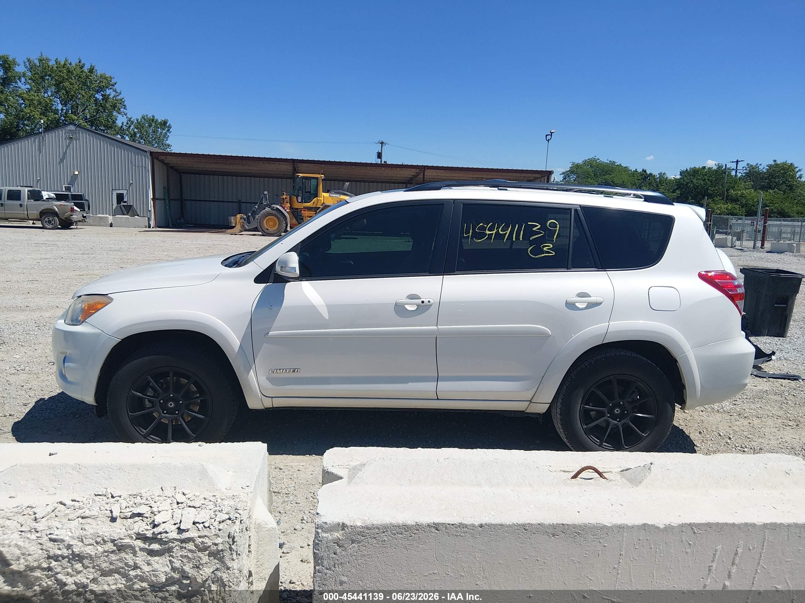 2010 Toyota Rav4 Limited V6 White vin: 2T3DK4DV5AW023859