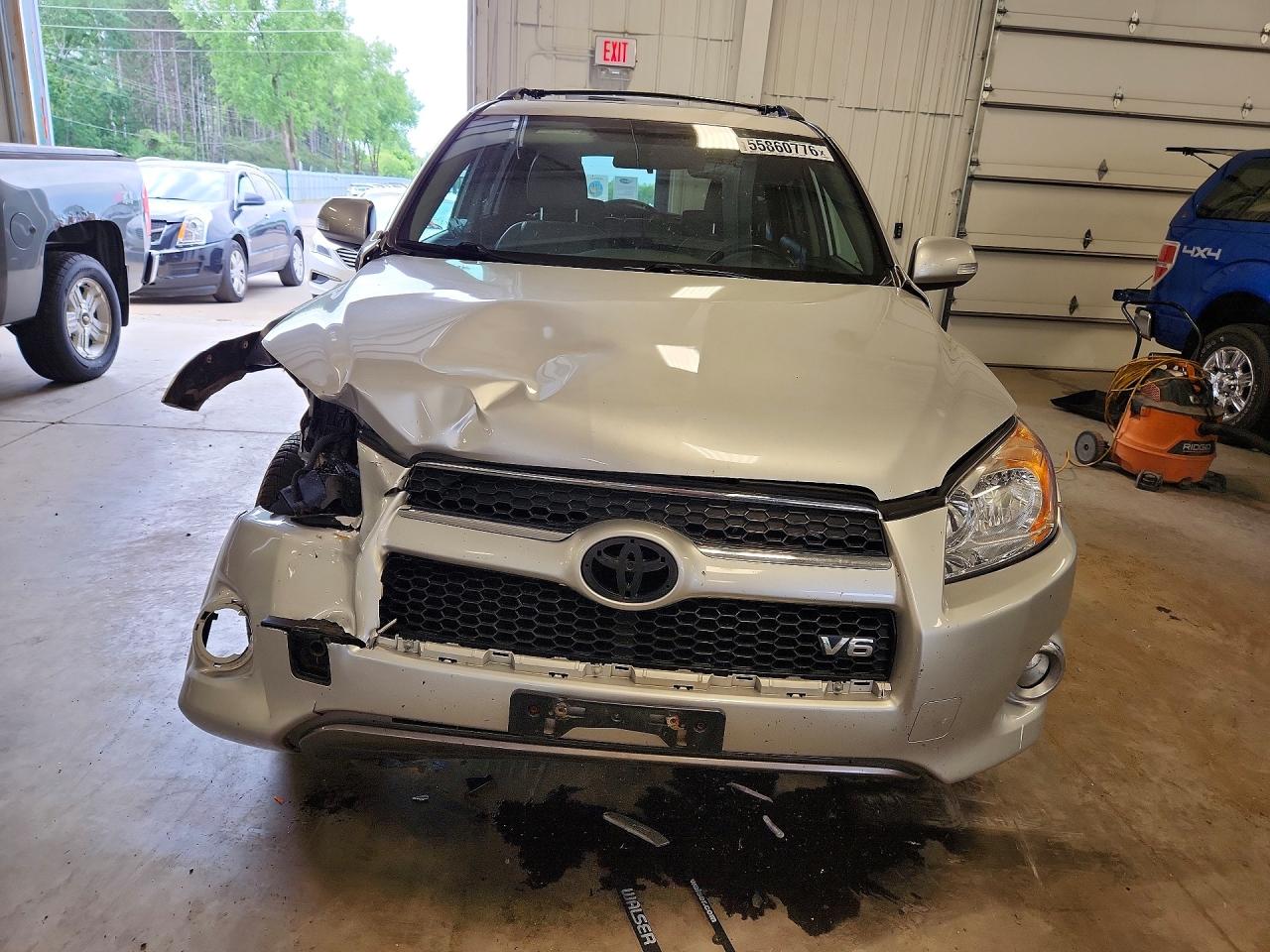 2011 Toyota Rav4 Limited Silver vin: 2T3DK4DV5BW037746